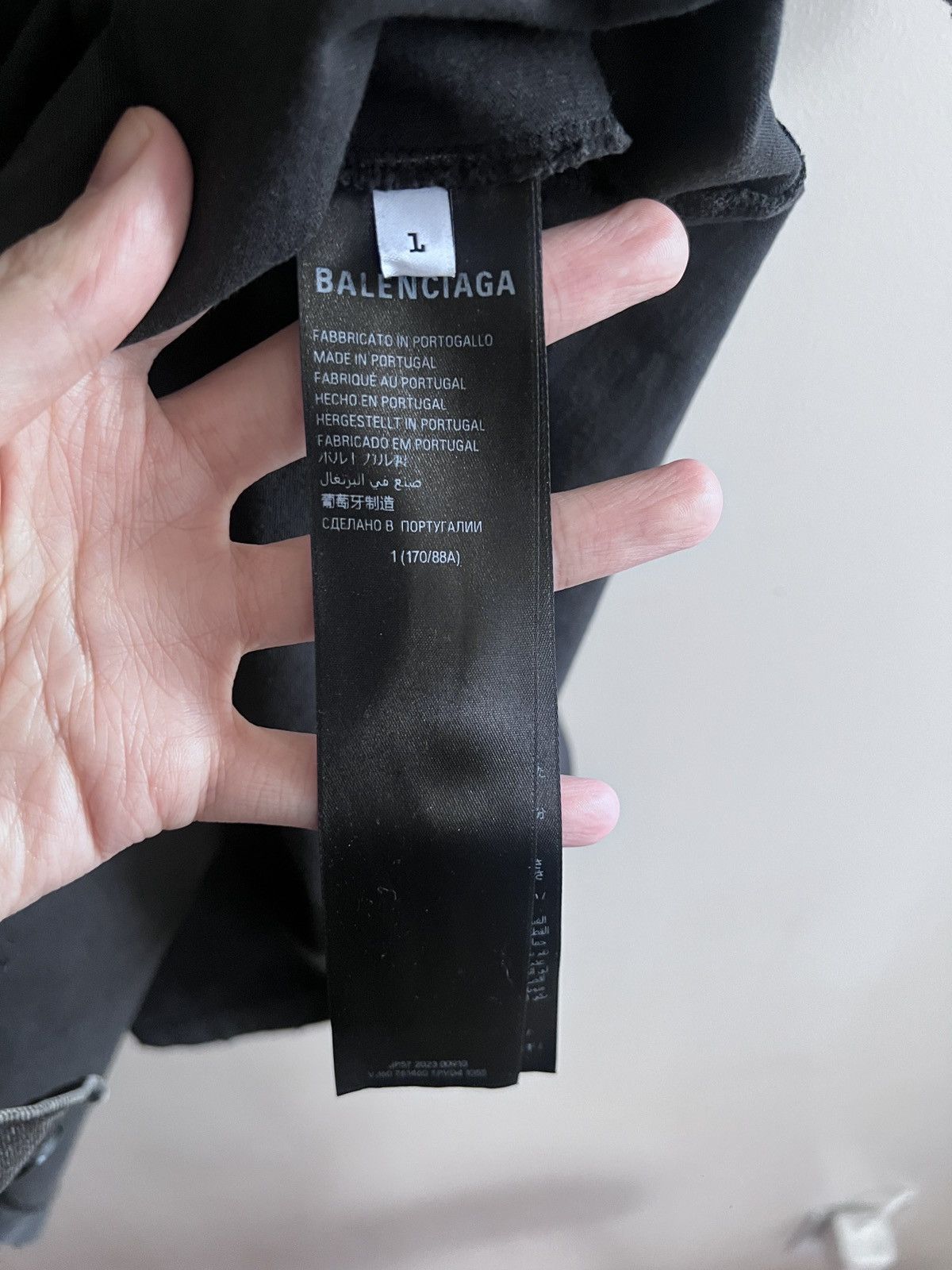 Balenciaga balenciaga piered oversized t-shirt size 1 Size US S / EU 44-46 / 1 - 7 Thumbnail