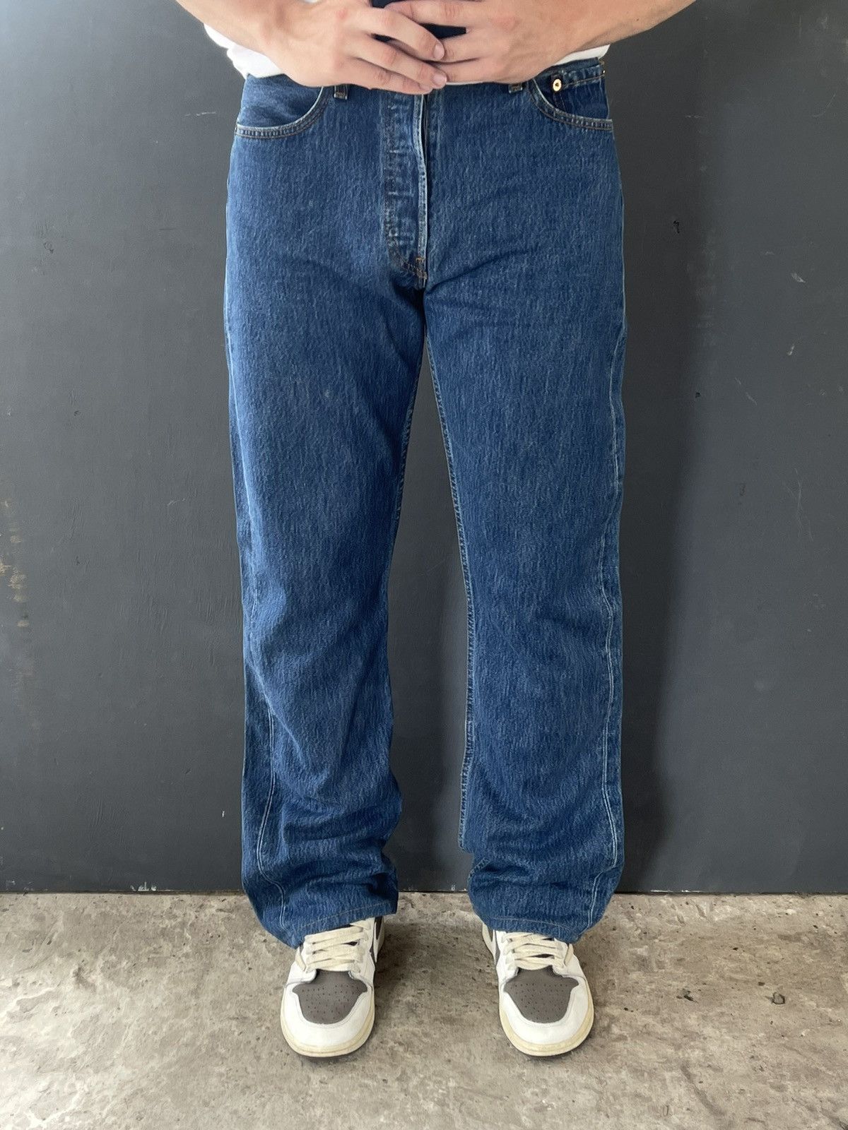 Levi's Levi's 501 Red Tab Straight Classic Fit Denim Jeans Size US 32 / EU 48 - 3 Thumbnail