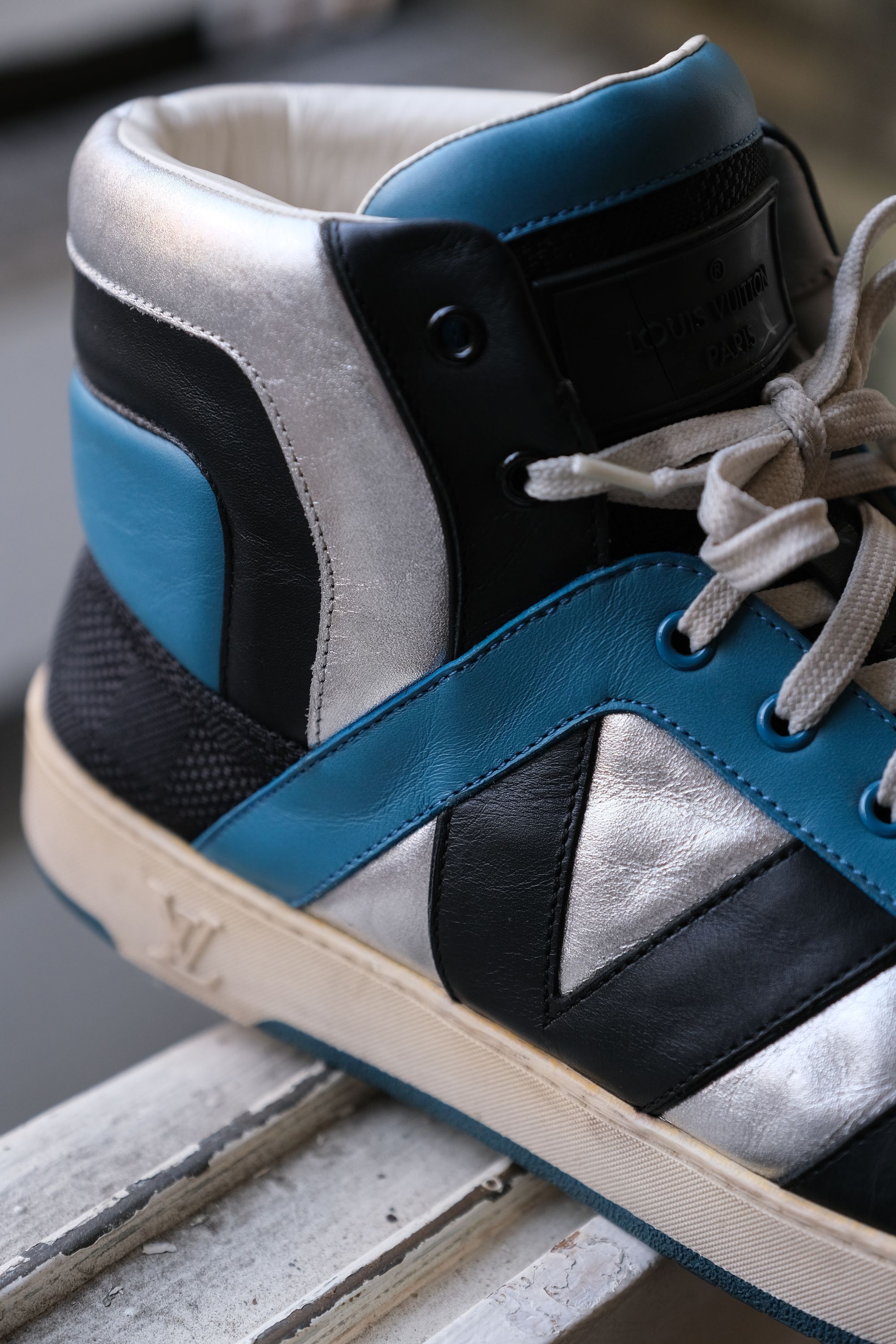 Louis Vuitton LOUIS VUITTON High Top Leather Sneakers Size US 8.5 / EU 41-42 - 7 Thumbnail