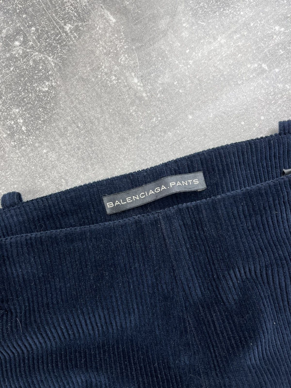 Balenciaga Balenciaga Corduroy Pants Navy Blue Slim Fit Trousers Size 27" / US 4 / IT 40 - 12 Thumbnail