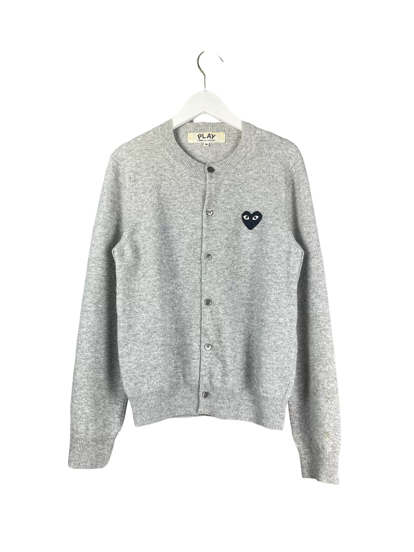 Comme des Garcons Comme des Garçons Play Gray Wool Cardigan M Size US M / EU 48-50 / 2 - 1 Thumbnail