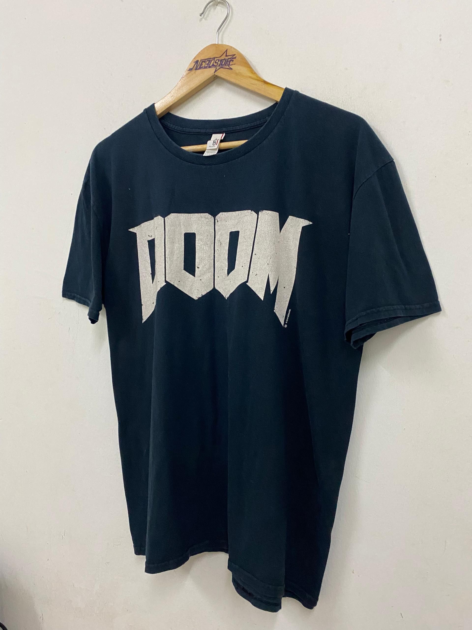 Vintage DOOM video games logo tee Size US XL / EU 56 / 4 - 3 Thumbnail