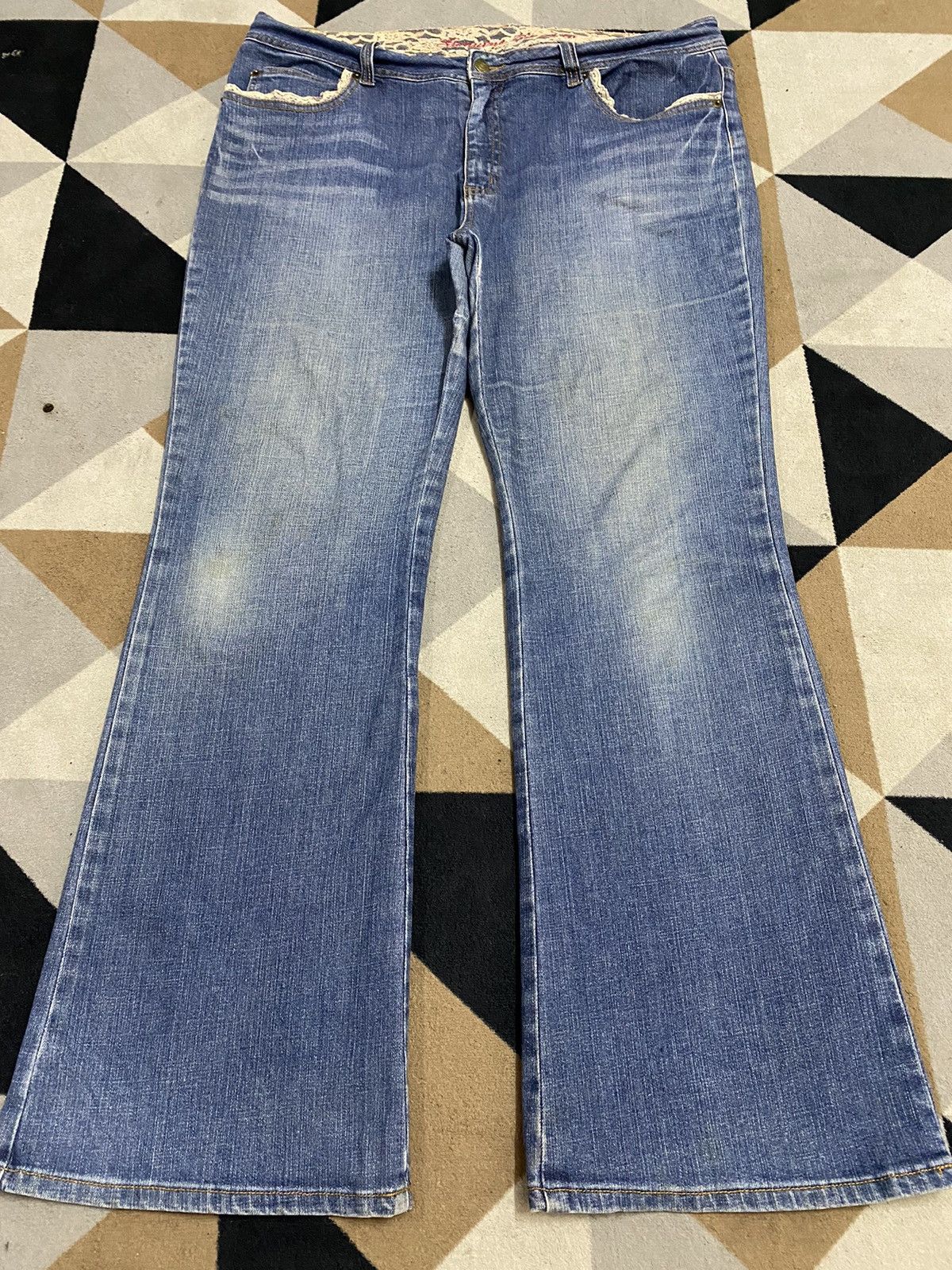 Japanese Brand Vintage Japanese Brands Blue Wash Flare Jeans Size US 37 - 1 Thumbnail
