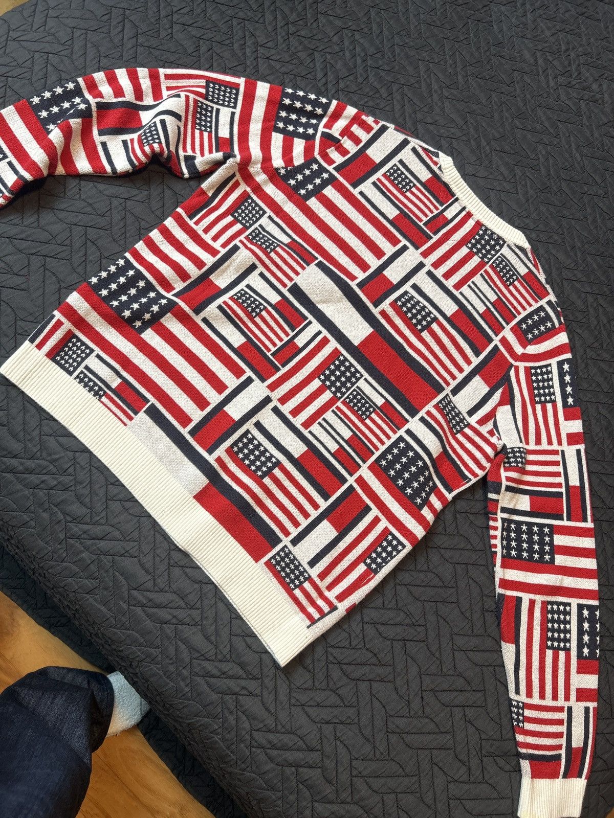 Tommy Hilfiger Tommy Hilfiger crewneck Size US L / EU 52-54 / 3 - 6 Thumbnail
