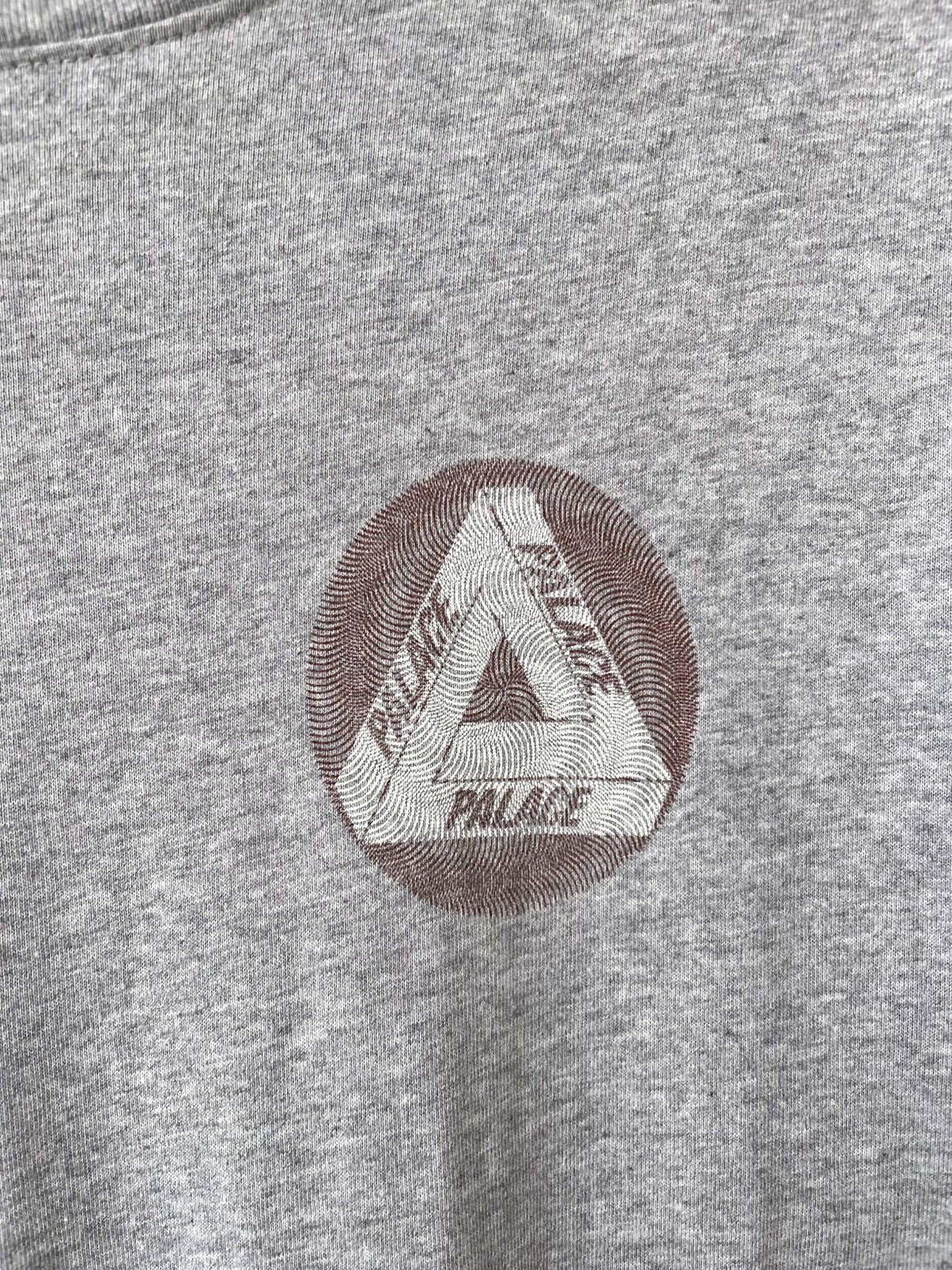 Palace Vintage Palace Skateboards Tri-Ferg Logo T-Shirt Size XL Size US XL / EU 56 / 4 - 4 Thumbnail