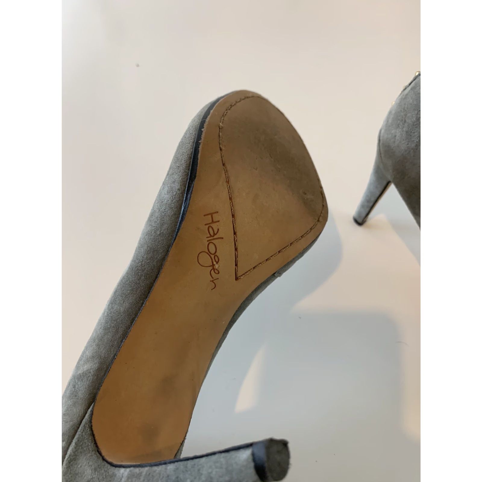 Vintage Halogen Gray Suede Leather Peep Toe Heels US Women's Size 7 Size US 7 / IT 37 - 2 Thumbnail