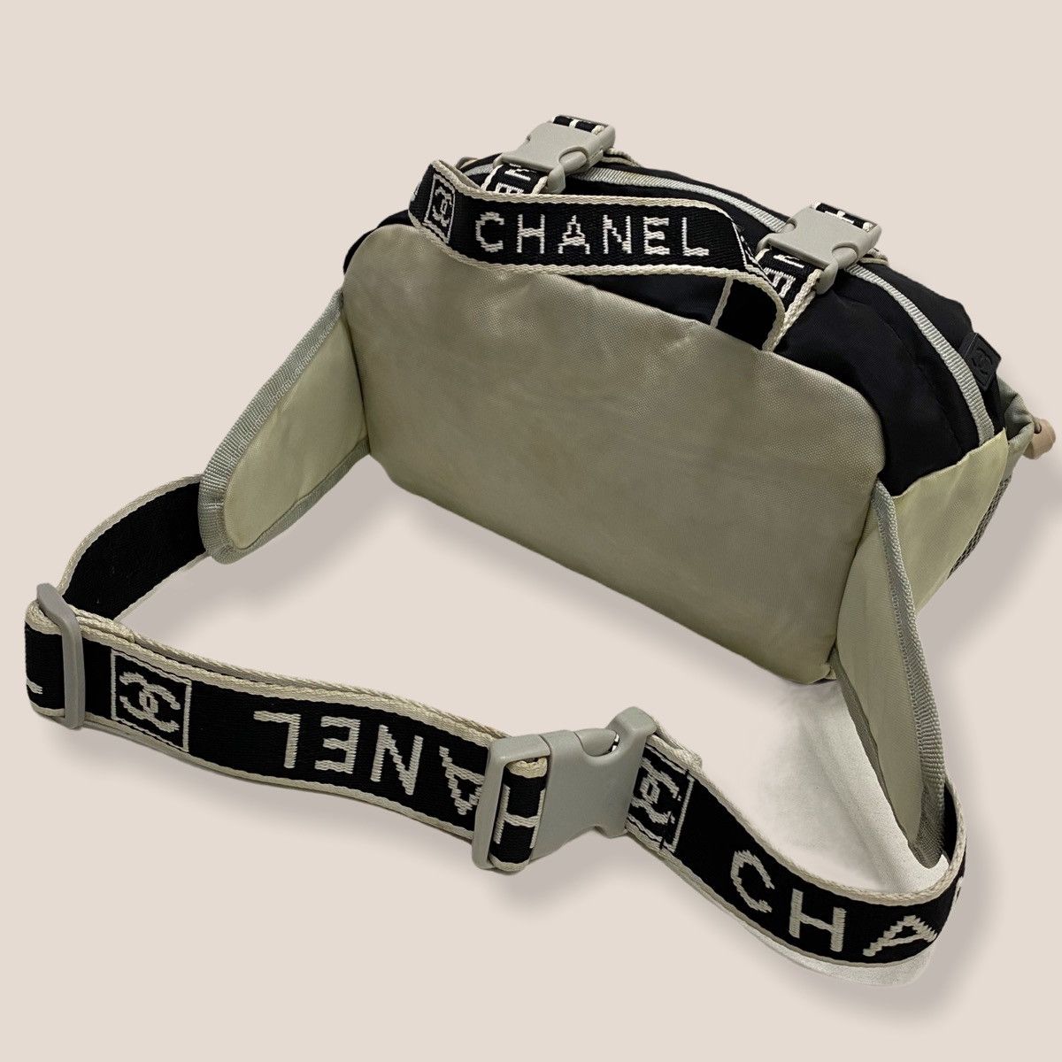 Chanel ‼️YES‼️AUTHENTIC VINTAGE CHANEL SPORT LINE WAIST BAG CC LOGO Size ONE SIZE - 6 Thumbnail