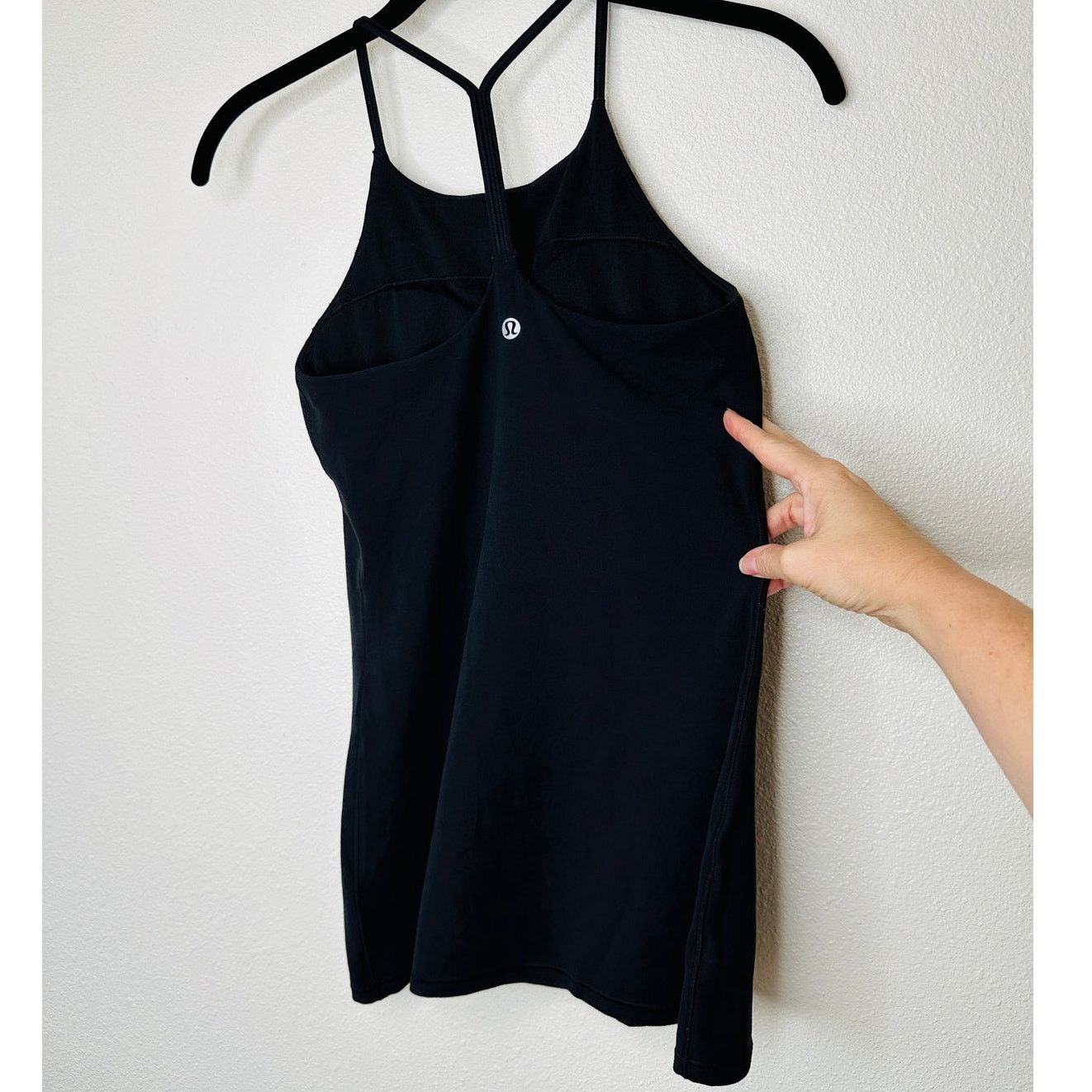 Lululemon Lululemon Black High Neck Racer Back Long Line Tank Top 4 Size S / US 4 / IT 40 - 4 Thumbnail