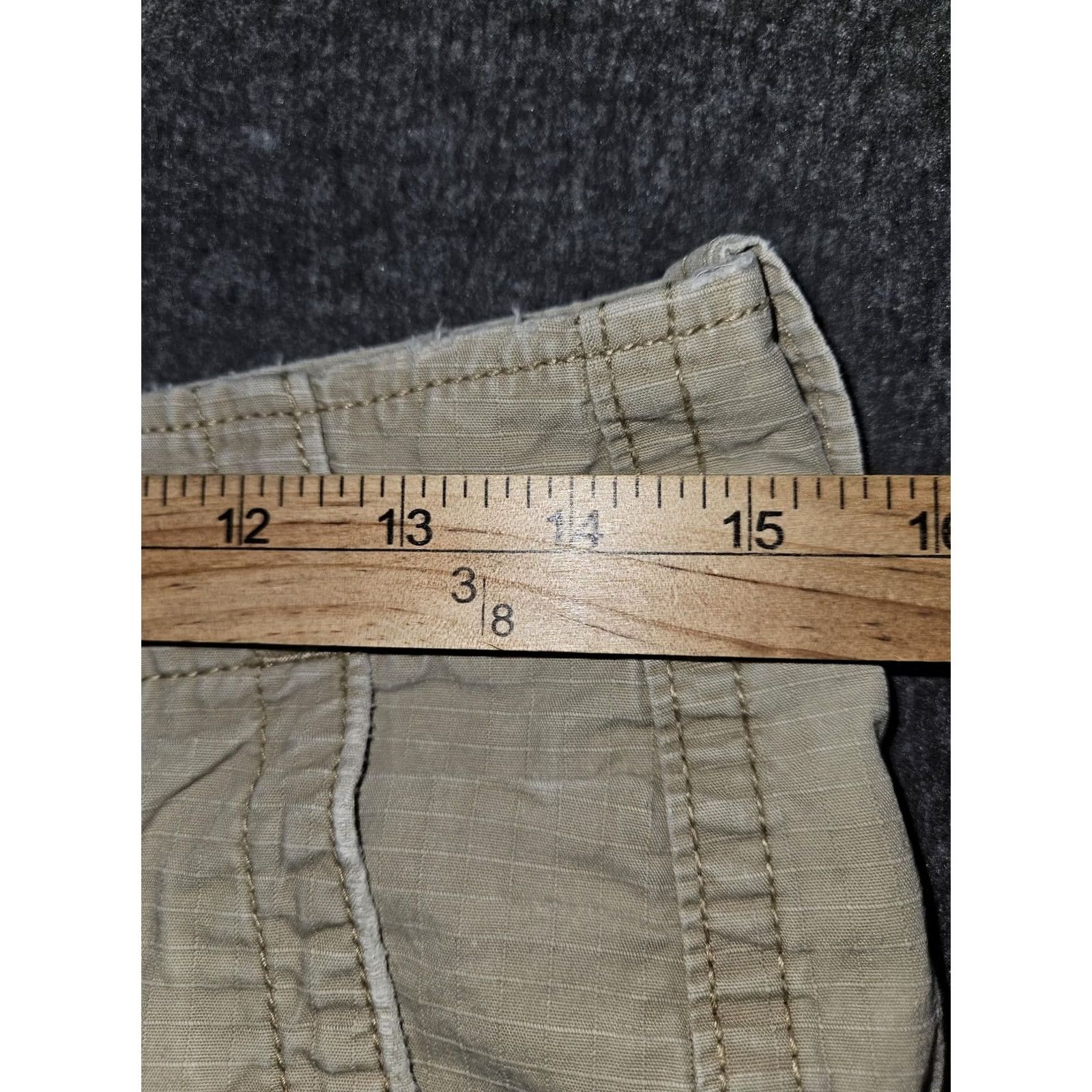 American Eagle Outfitters VINTAGE? No. American Eagle Outfitters Cargo Shorts Mens 28 Beige Classic Length Ripstop Size US 28 / EU 44 - 4 Thumbnail