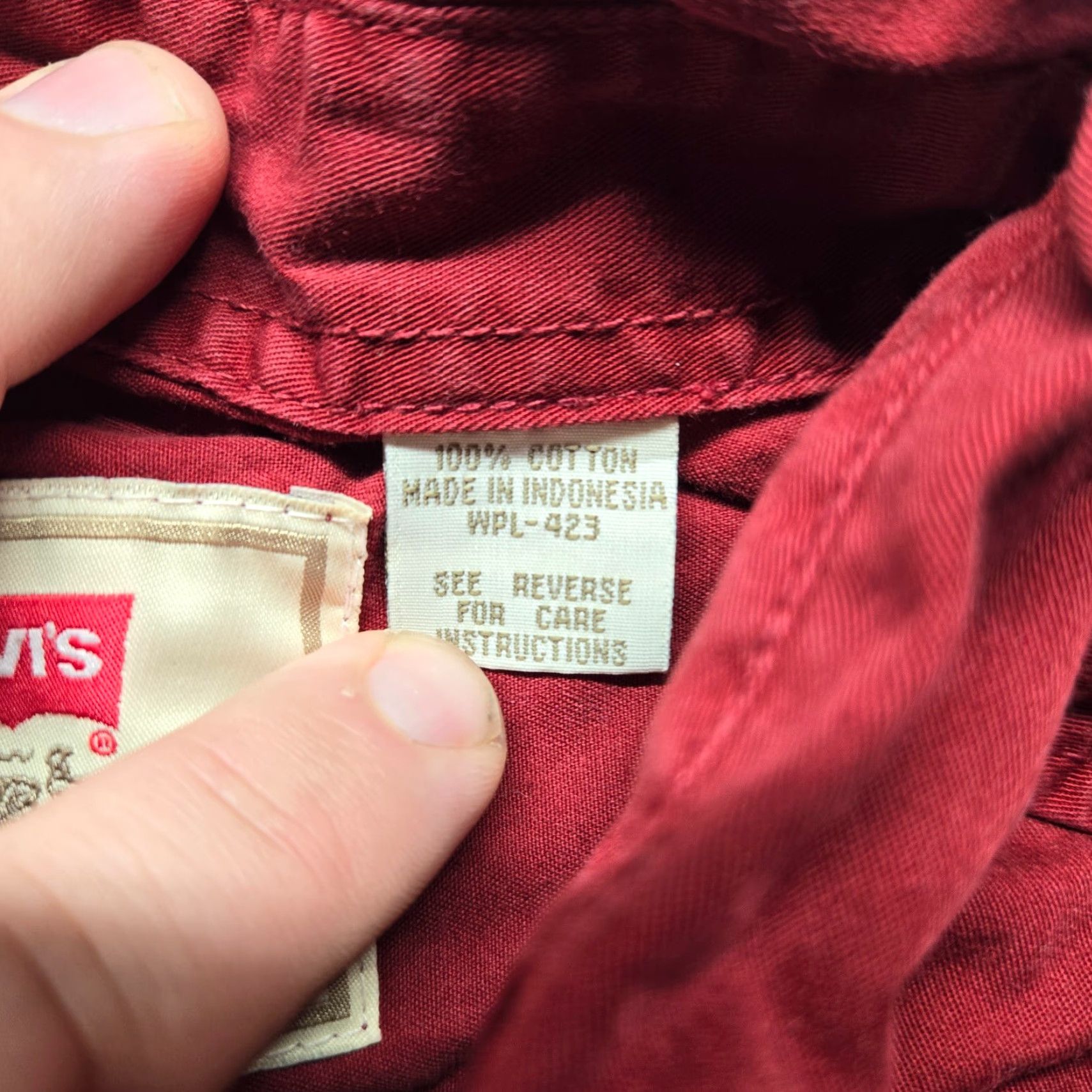 Levi's VINTAGE Levi's Shirt Denim Button-Up Red XL Men's Button-Down Casual Jeans Cowboy Rockabilly - Size US XL / EU 56 / 4 - 5 Thumbnail