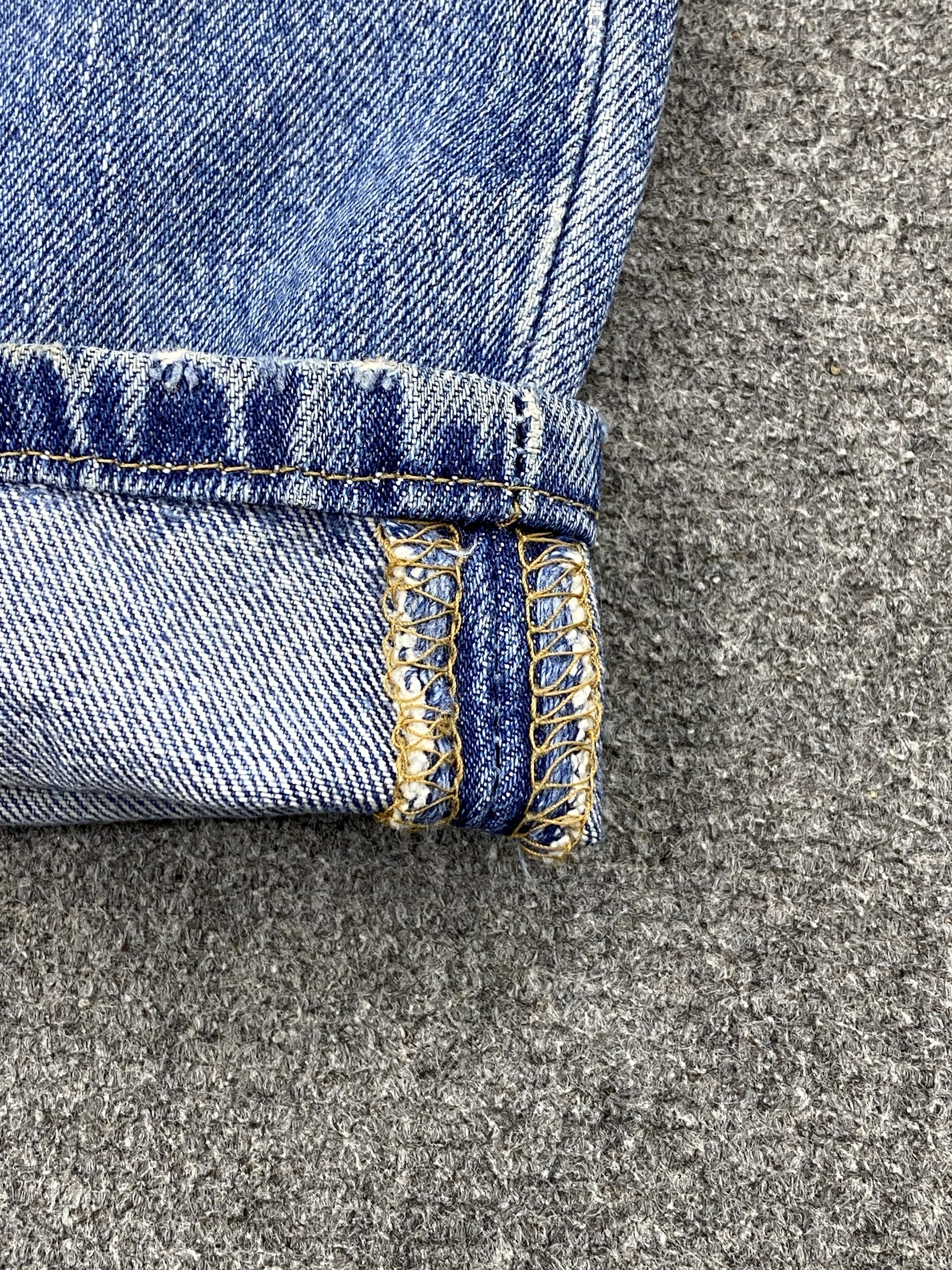 Levi's Vintage Levis 501 Lightwash Jeans DP2661 Size US 38 / EU 54 - 11 Thumbnail