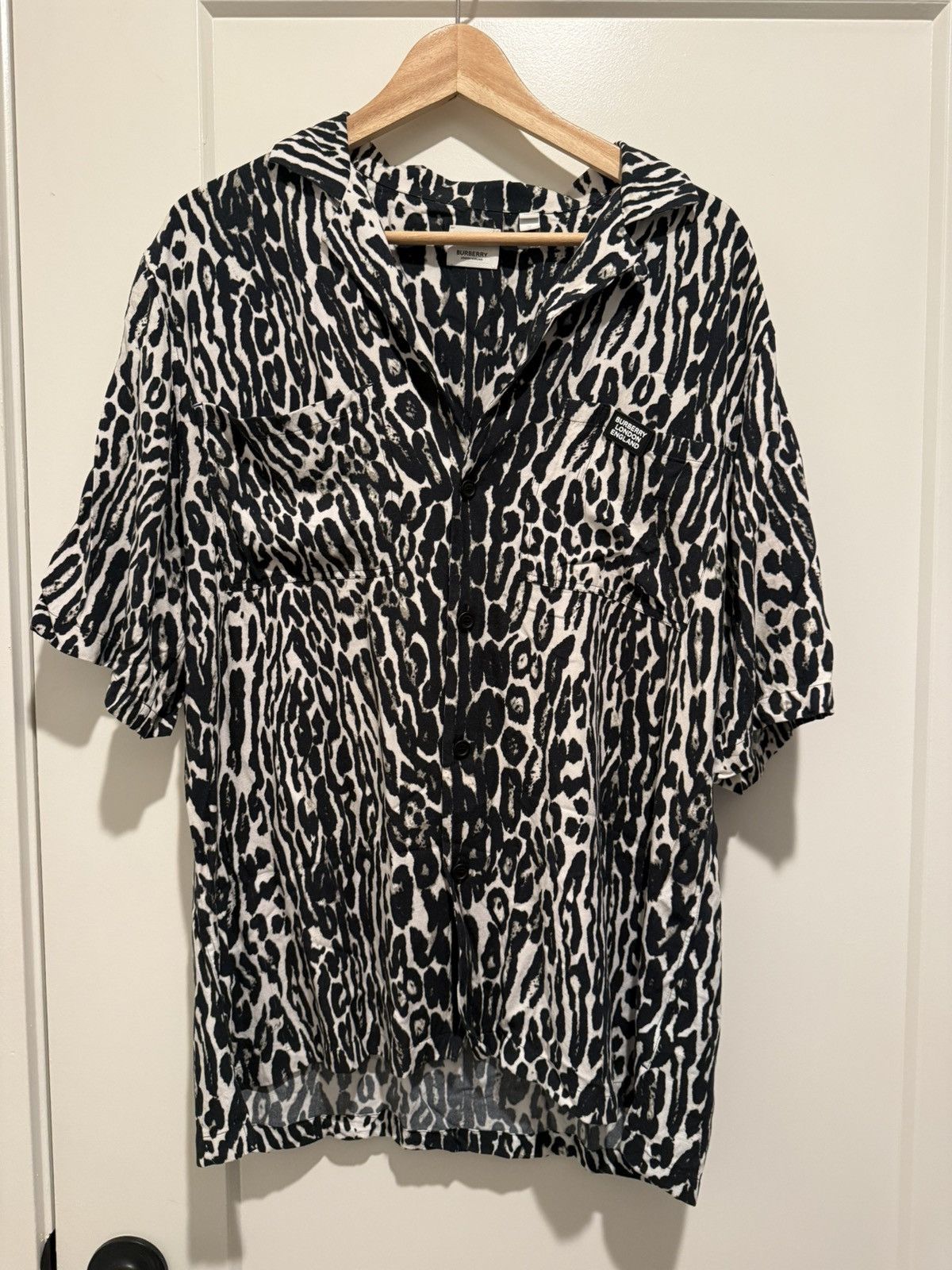 Burberry Burberry Animal Print Button Up Size US L / EU 52-54 / 3 - 1 Thumbnail