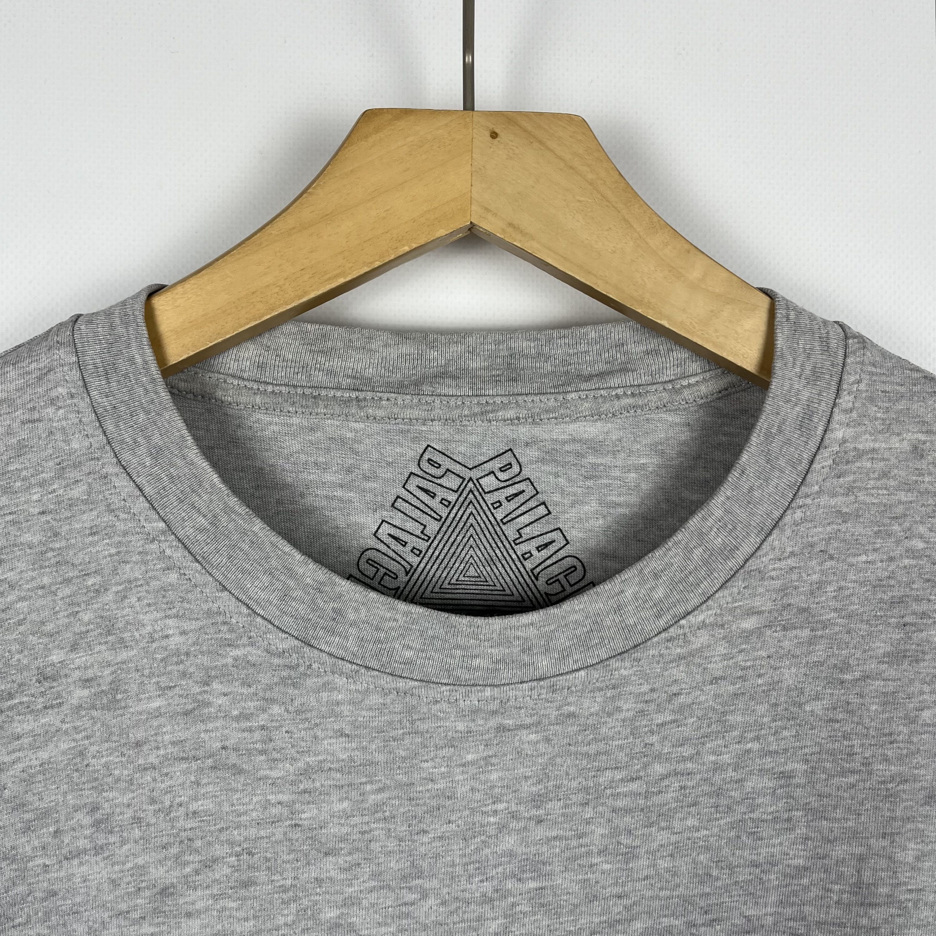 Palace Palace Fruity Big Logo T Shirt Size US XL / EU 56 / 4 - 8 Thumbnail