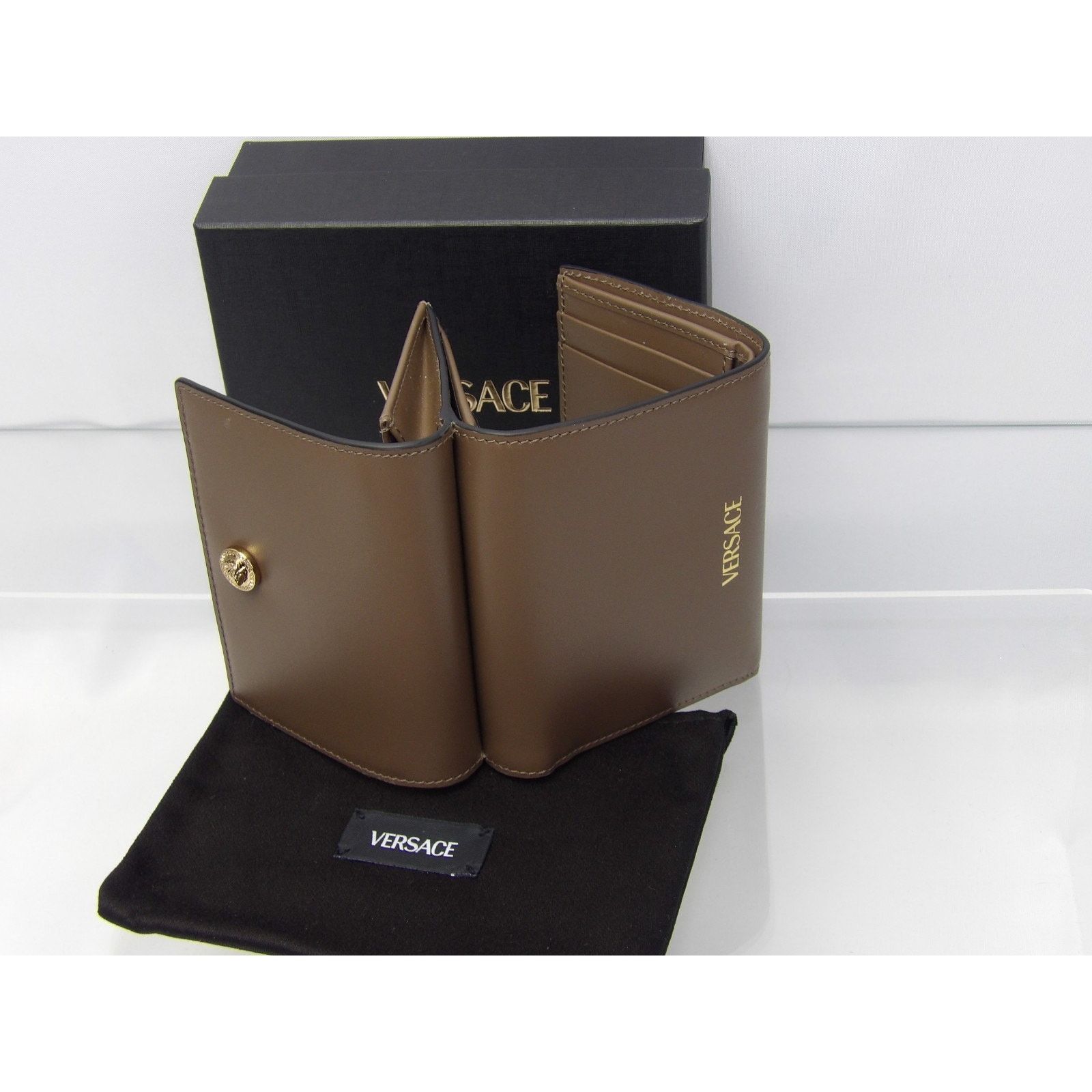 Versace VERSACE GREEN LEATHER GOLD MEDUSA LOGO TRIFOLD WALLET Size ONE SIZE - 11 Thumbnail