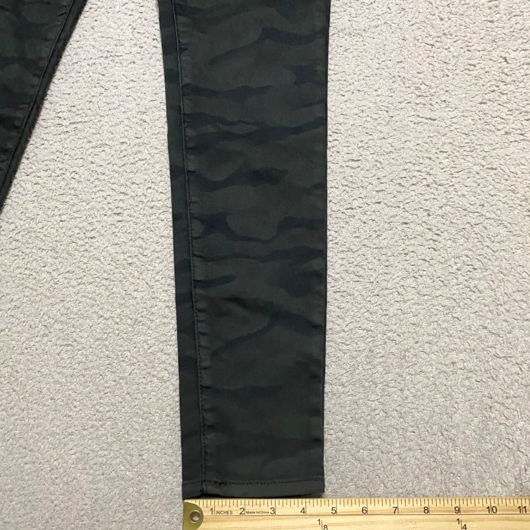 American Eagle Outfitters American Eagle Jeans Womens 2 Dark Green Camo Jegging Low Rise Stretch Size 26" / US 2 / IT 38 - 6 Thumbnail