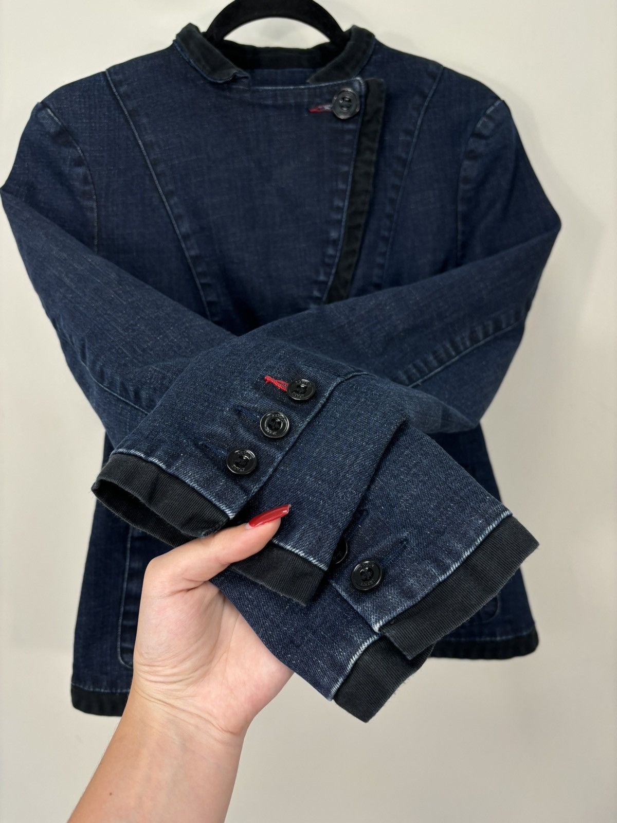 Armani Vintage Armani Jeans Indigo Women’s Archival Denim Jacket Size L / US 10 / IT 46 - 9 Thumbnail
