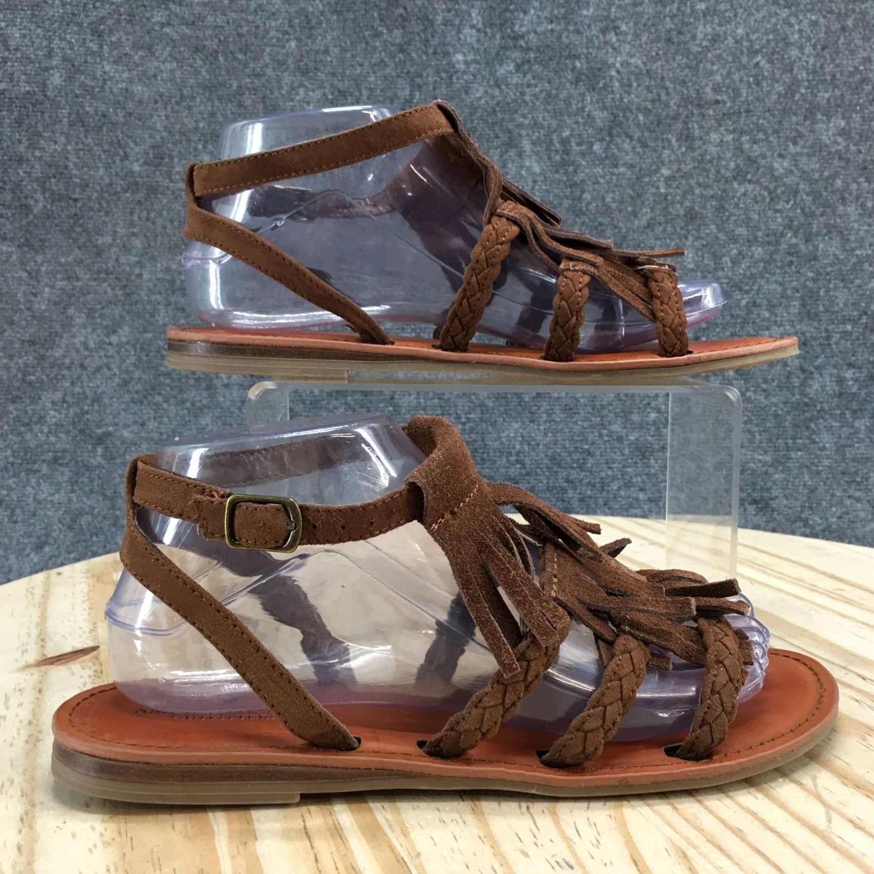 American Eagle Outfitters American Eagle Outfitters Sandals Gladiator Womens 8 Fringe Strappy Brown Flats Size US 8 / IT 38 - 2 Thumbnail