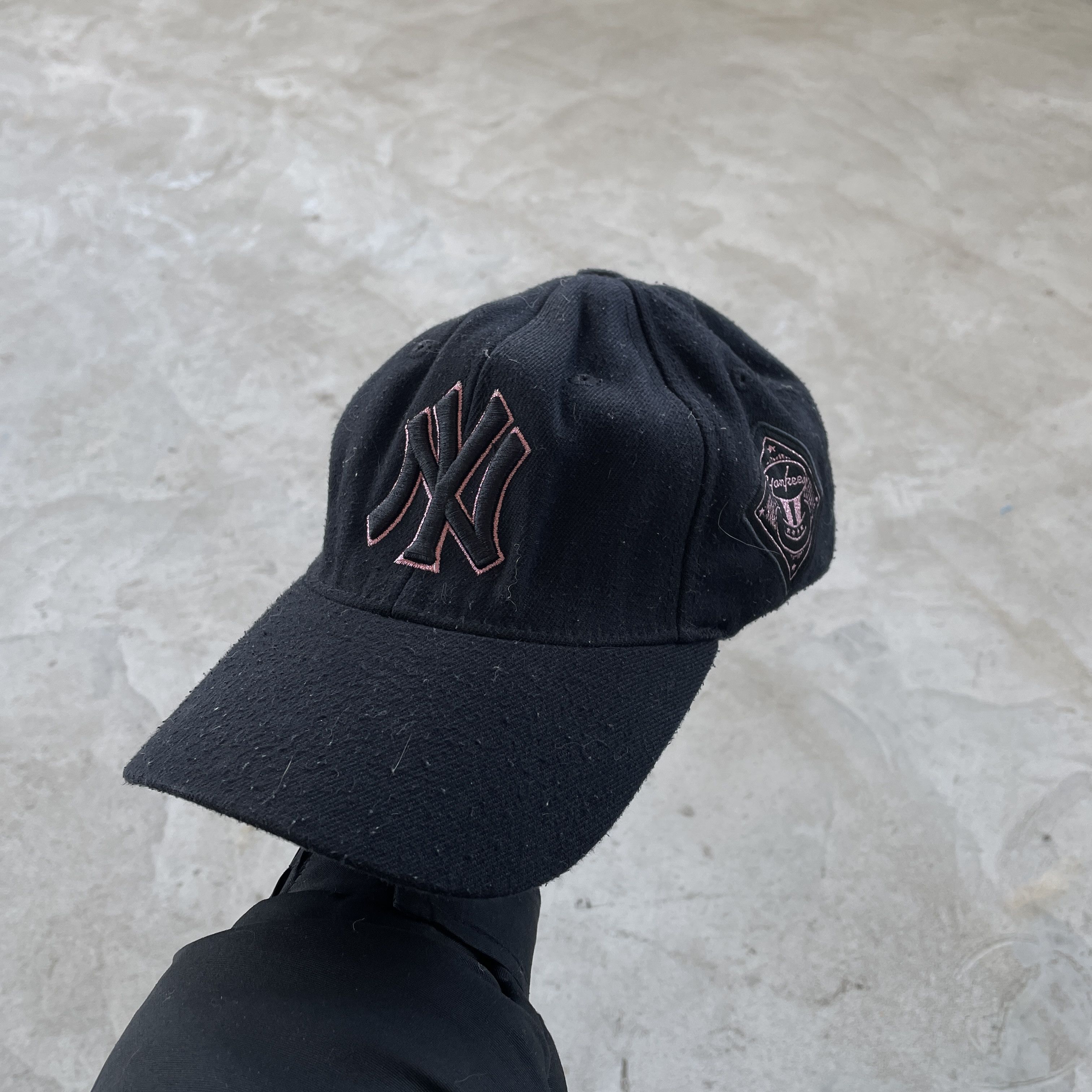 New York Yankees Vintage NY Yankees Black Pink Underbrim Dad Hat Cap MLB 1869 Size ONE SIZE - 1 Thumbnail