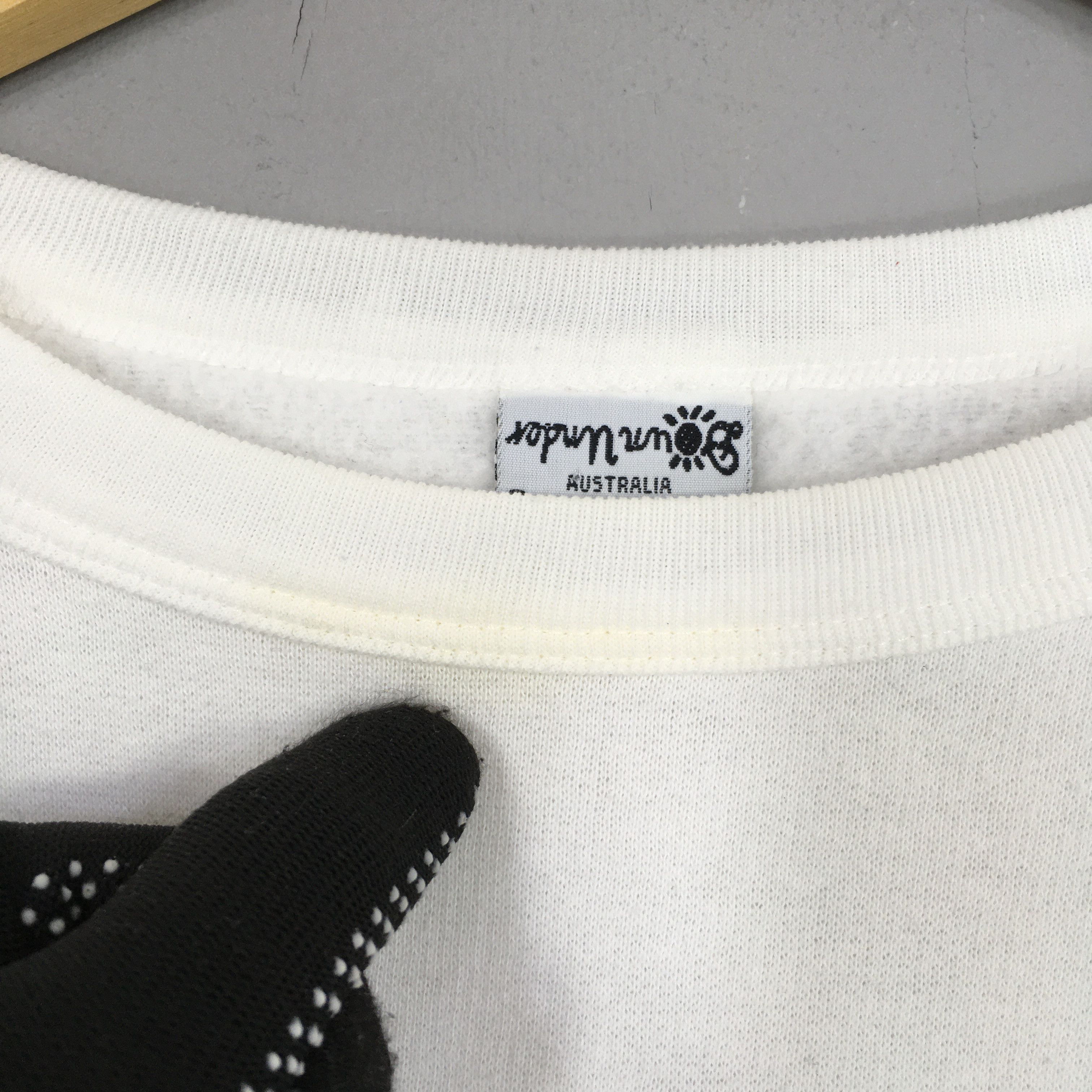 Vintage Vintage 80s Down Under Australia White Sweatshirt Small Size US S / EU 44-46 / 1 - 6 Thumbnail