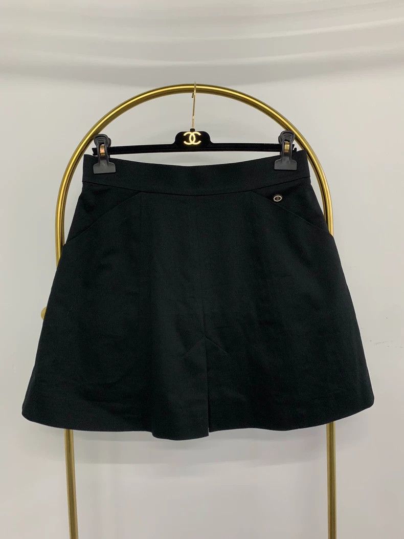 Chanel Chanel Black A-line Mini Skirt - dmc Size 28" / US 6 / IT 42 - 1 Thumbnail
