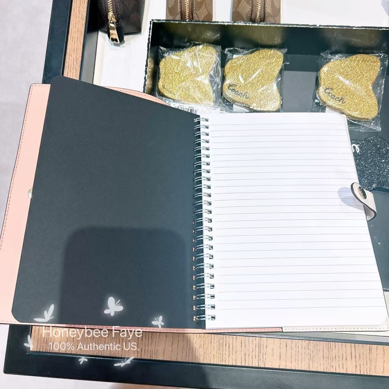 Coach NOTEBOOK IN SIGNATURE CANVAS WITH FLORAL PRINT (COACH CAO58) Size ONE SIZE - 4 Thumbnail