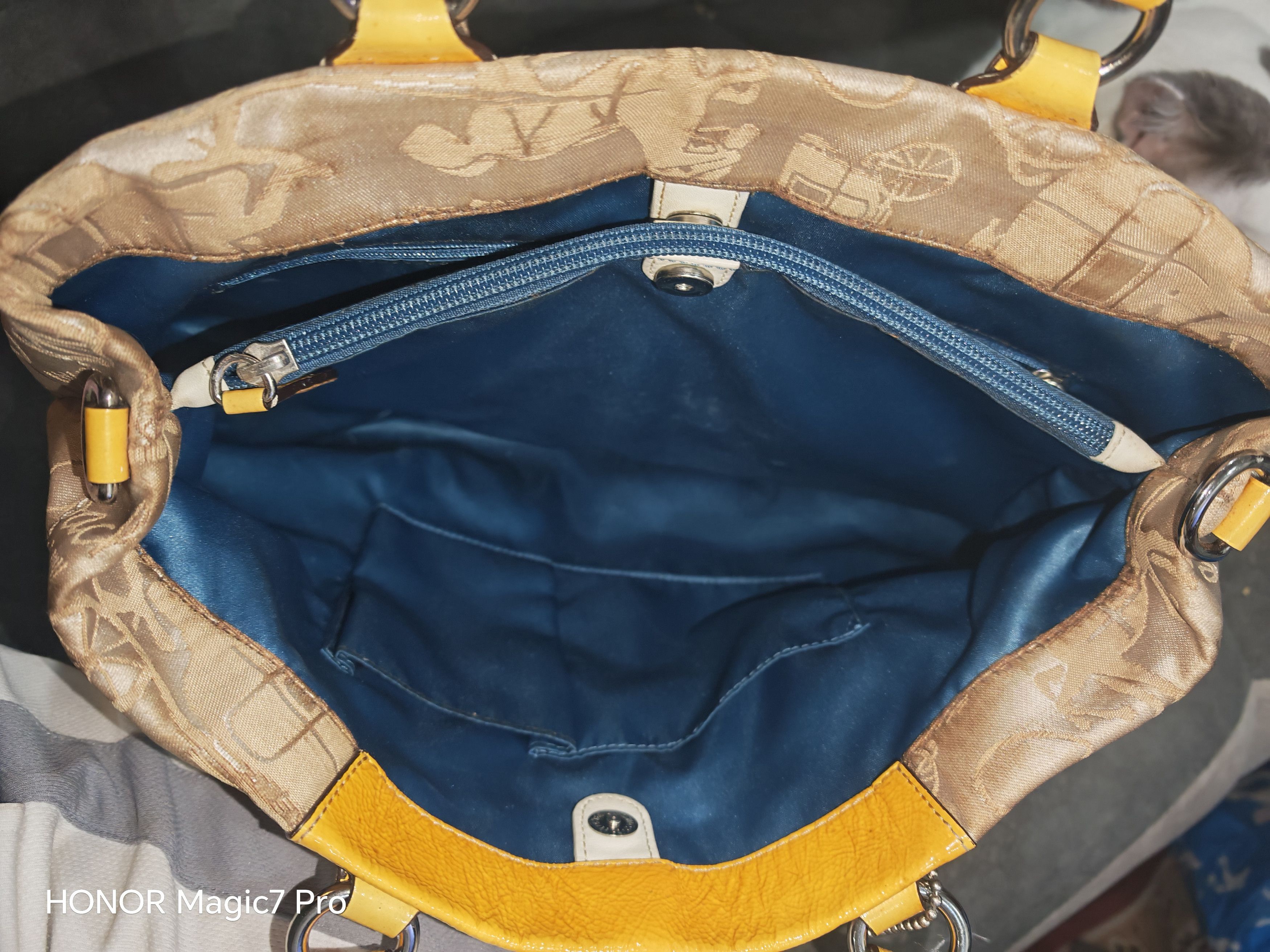 Coach COACH M1050-F15656 Yellow and Gold Handbag Size ONE SIZE - 6 Thumbnail