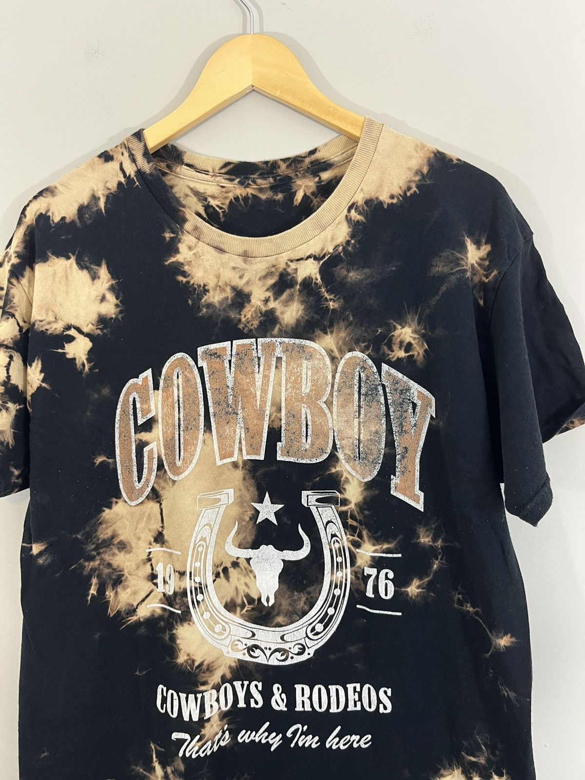 Vintage Distressed Tye Dye Cowboys Rodeos Faded Bleach Tee Size US L / EU 52-54 / 3 - 2 Thumbnail