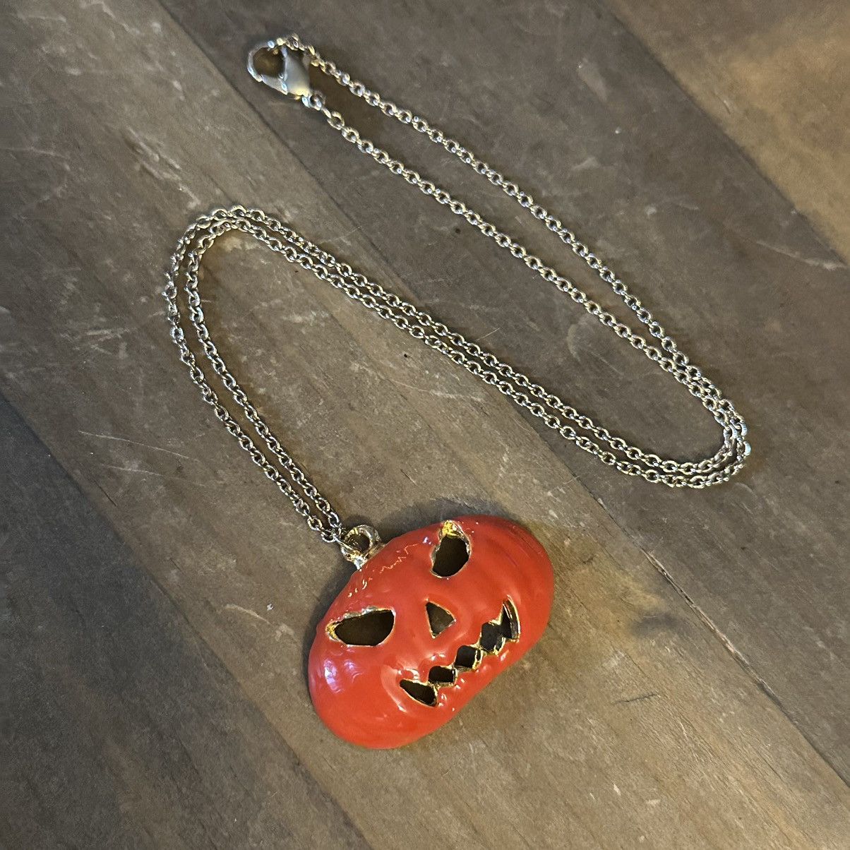Vintage Vintage RARE Phister Ent. Jack o lantern pendant necklace Size ONE SIZE - 2 Thumbnail