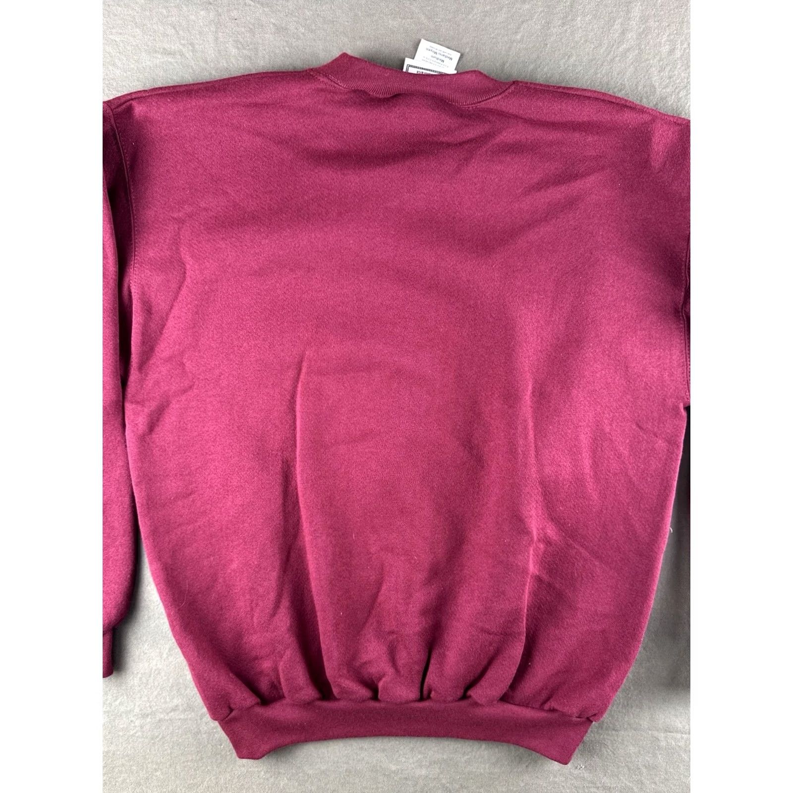 Vintage VINTAGE Brittania USA 90s Crewneck Sweatshirt Burgundy M Mens Size US M / EU 48-50 / 2 - 6 Thumbnail