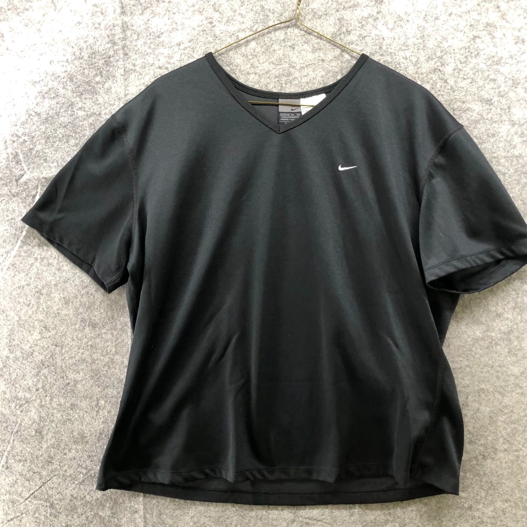 Nike Nike Dri-FIT V-Neck T-Shirt Womens XL Black Athletic Moisture-Wicking Polyester Size XL / US 12-14 / IT 48-50 - 2 Thumbnail