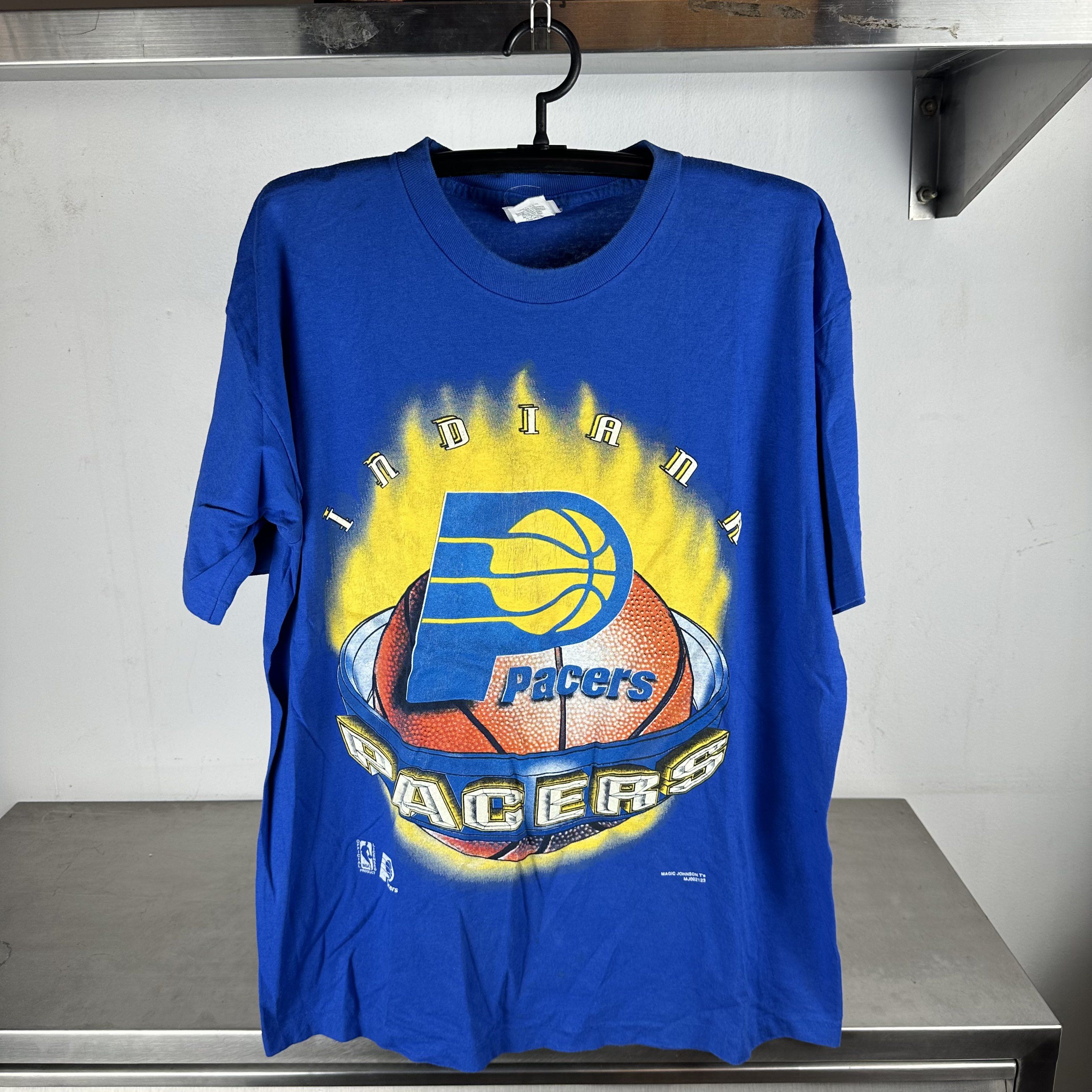 Vintage ​Vintage 90s Indiana Pacers Basketball Flame NBA T-Shirt Size US XL / EU 56 / 4 - 1 Thumbnail