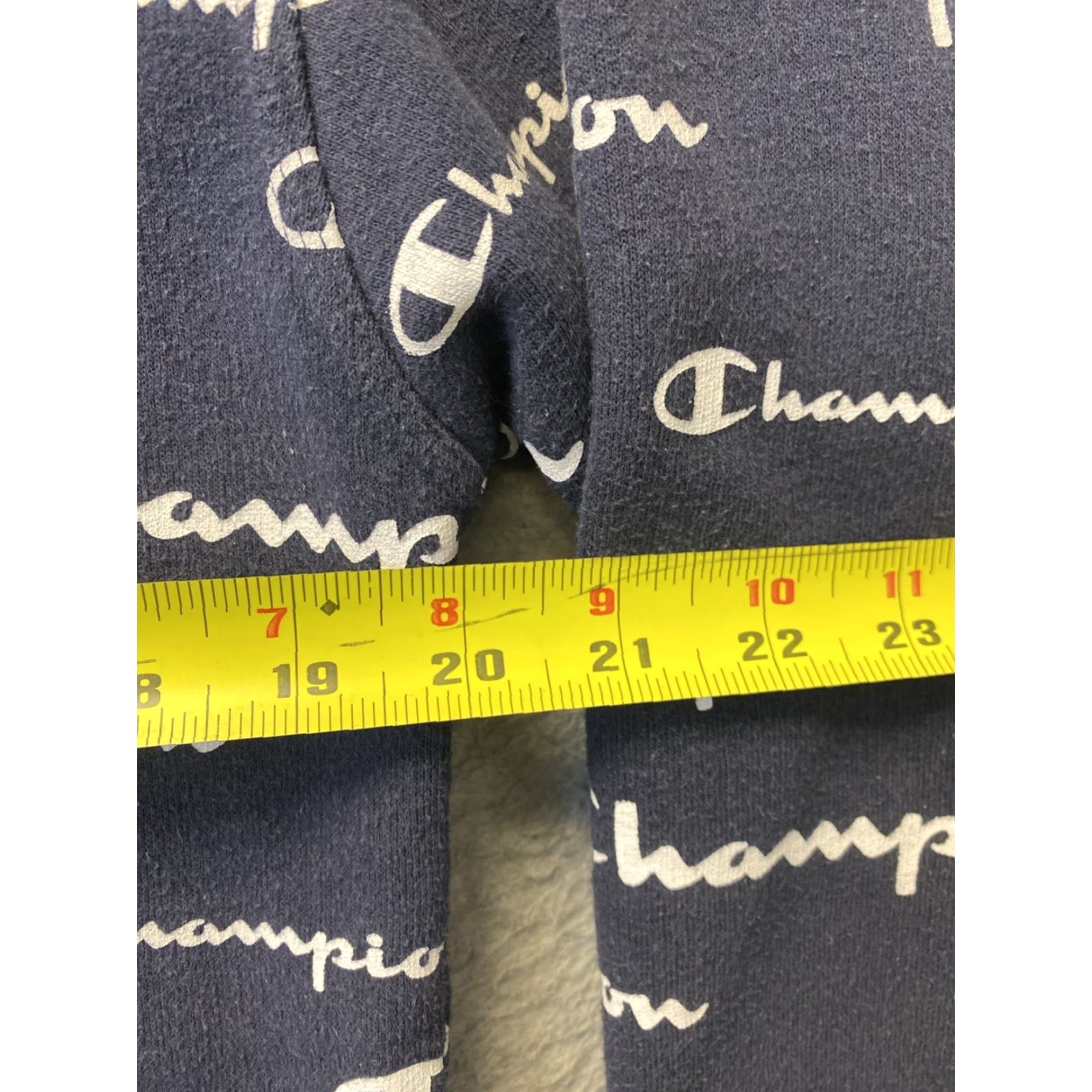 Champion CHAMPION Sweatshirt Men’s Crewneck Pullover Size S Navy Logo 90s Style Size US S / EU 44-46 / 1 - 3 Thumbnail