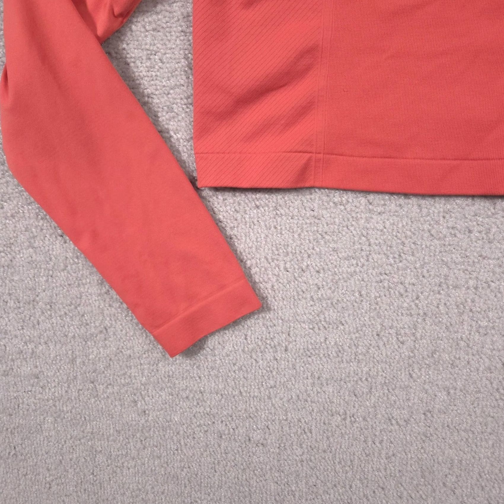 Under Armour Under Armour Shirt Womens XL Cropped Long Sleeve Crew Neck Gym Training Coral Pink Logo Size XL / US 12-14 / IT 48-50 - 4 Thumbnail