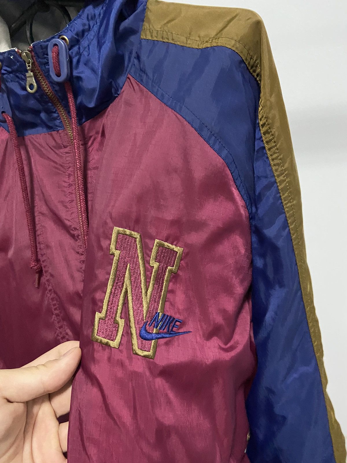 Nike × Vintage Nike Vintage Windbreaker 80s hooded zip spell out logo nylon Size US L / EU 52-54 / 3 - 4 Thumbnail
