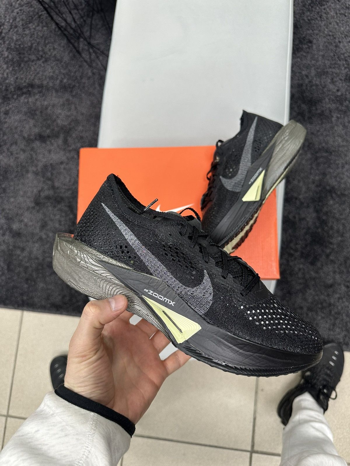 Nike Nike ZoomX Vaporfly Next% 3 Size US 7 / EU 40 - 1 Thumbnail