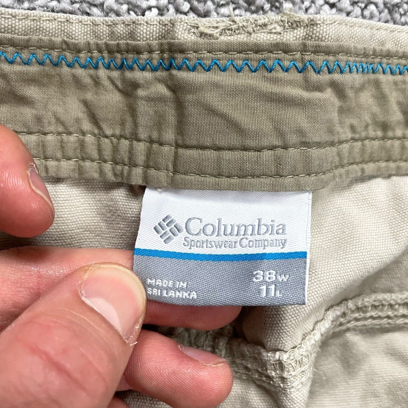 Vintage Columbia Omni Shield Cargo Chino Shorts Mens 38 Light Brown Flat Front Cotton Casual Size US 38 / EU 54 - 6 Thumbnail