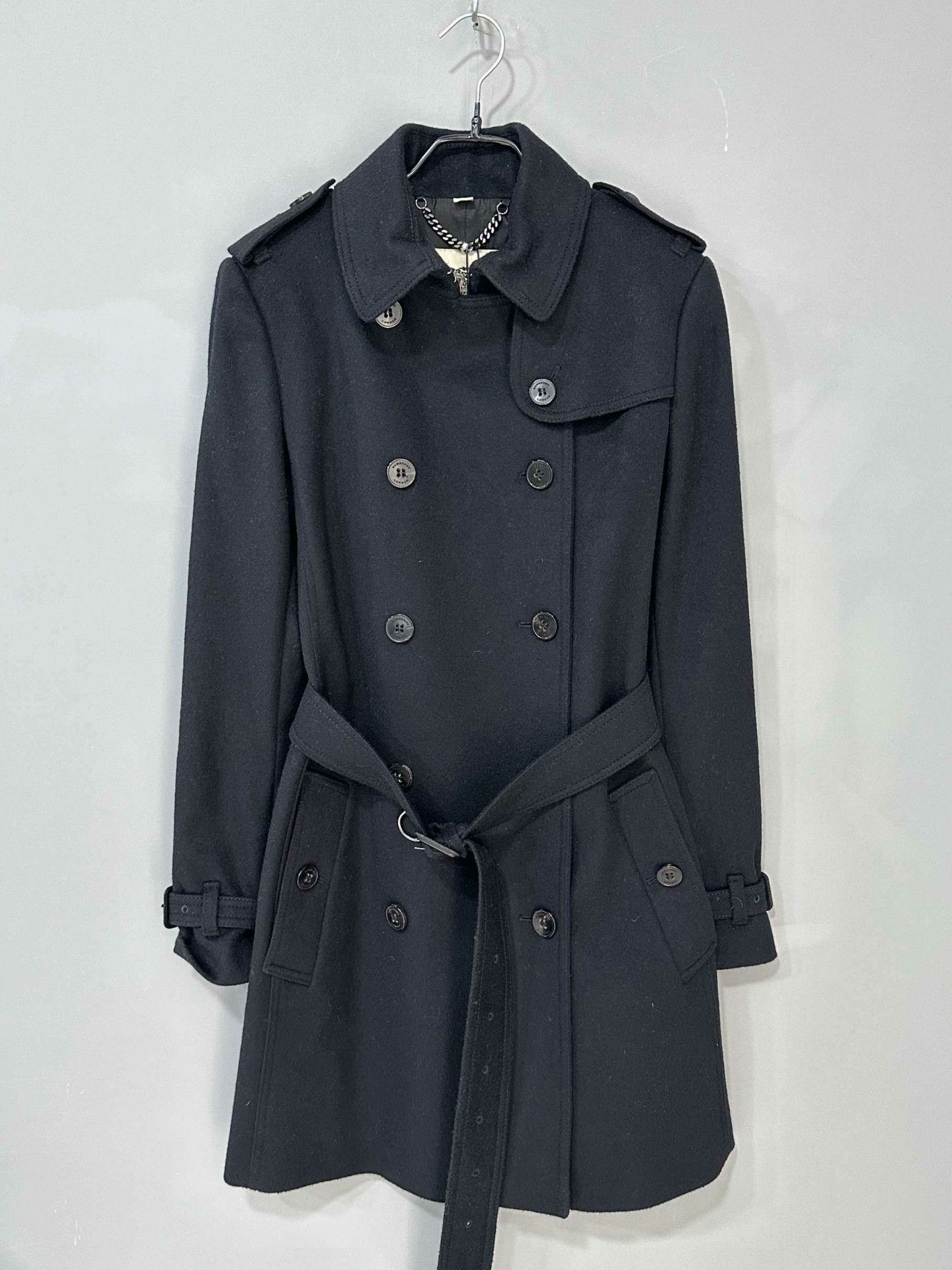 Burberry Burberry Wool Black Coat M Women Size M / US 6-8 / IT 42-44 - 1 Thumbnail