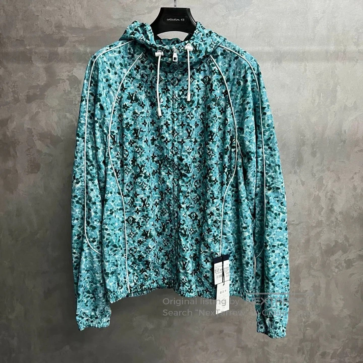 Louis Vuitton Louis Vuitton Blue Logo Hooded Jacket. Size US L / EU 52-54 / 3 - 1 Thumbnail