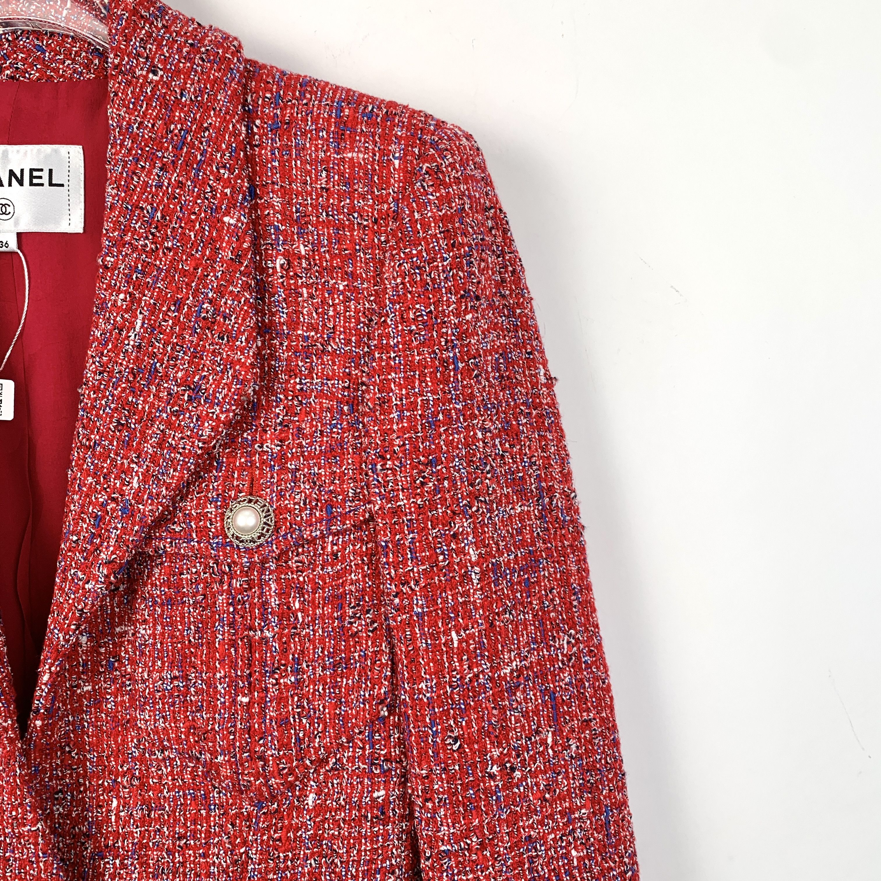 Chanel Chanel Red Tweed Cotton Jacket with Pearl Buttons (Size XS) Size XS / US 0-2 / IT 36-38 - 7 Thumbnail