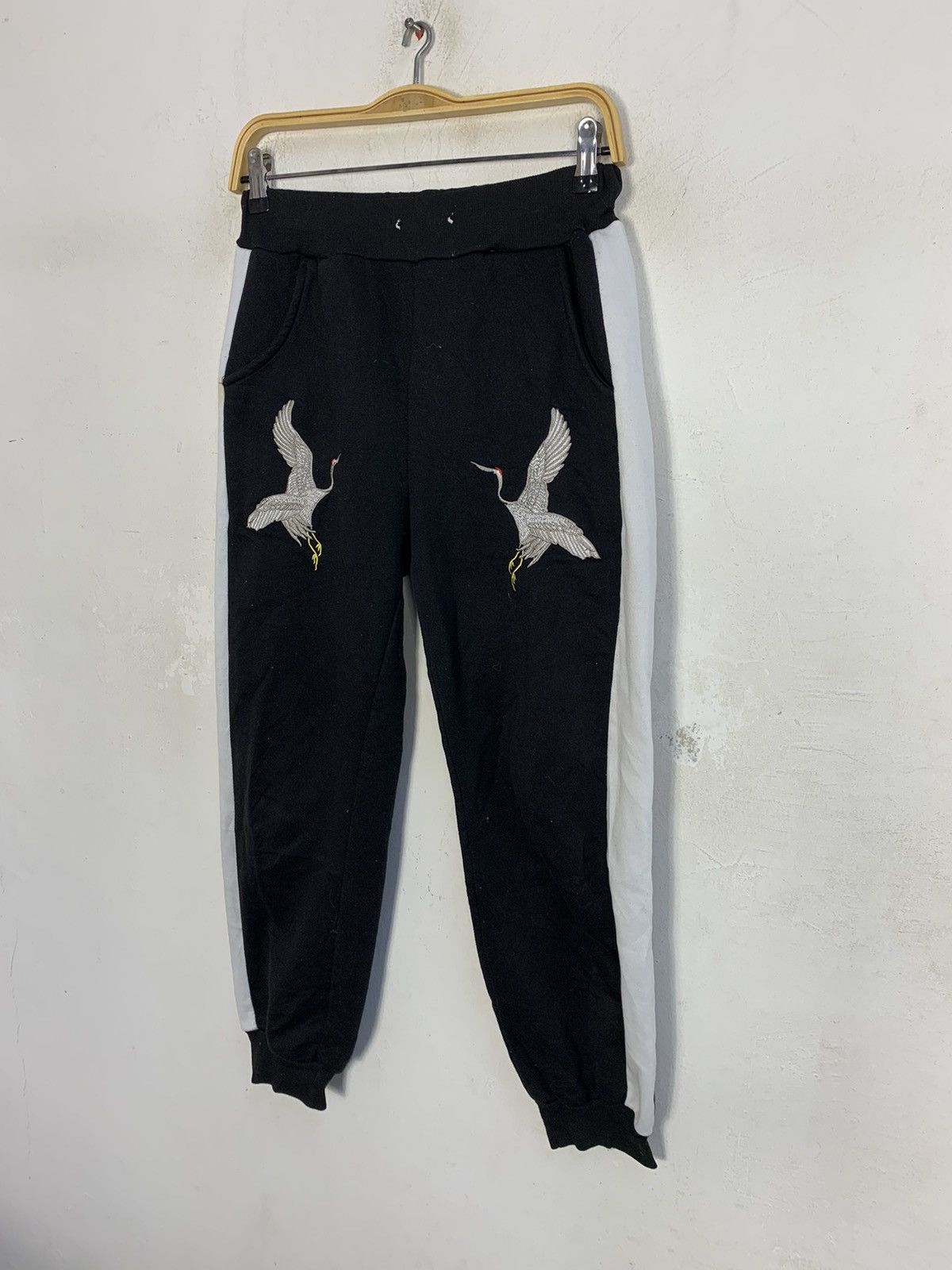Custommade Jogger Stretchable Pant Embroidery Crane Bird Sukajan Style Size 28" / US 6 / IT 42 - 3 Thumbnail