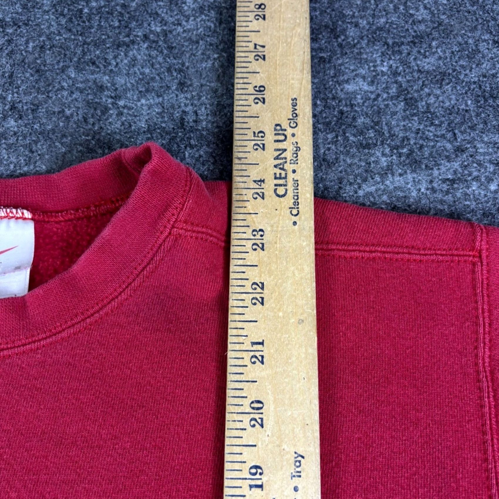 Nike VINTAGE Nike Sweatshirt Crewneck Red S Mens Small 90s Nike Sportswear Logo Embroidered Cotton Blend Pullover Size US S / EU 44-46 / 1 - 5 Thumbnail