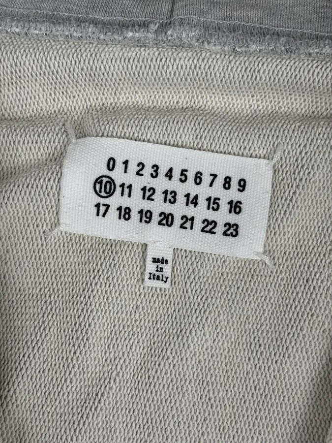 Maison Margiela SS2023 Maison Margiela Grey Signature Zip-up Hoodie Size US L / EU 52-54 / 3 - 12 Thumbnail