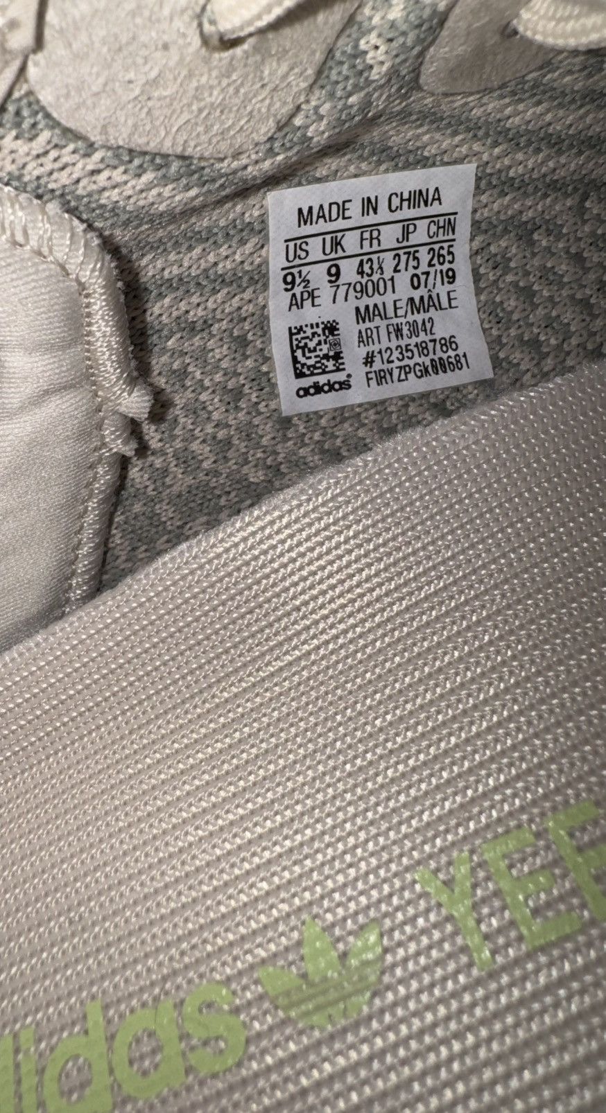 Yeezy Adidas Yeezy Boost 350 V2 “Citrin” Non Reflective Size US 9.5 / EU 42-43 - 8 Thumbnail
