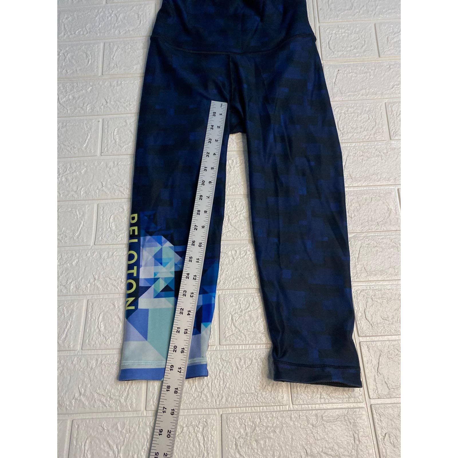 Other Peloton X WITH Blue Pyramid High Waisted Cropped Leggings Size 27" / US 4 / IT 40 - 3 Thumbnail