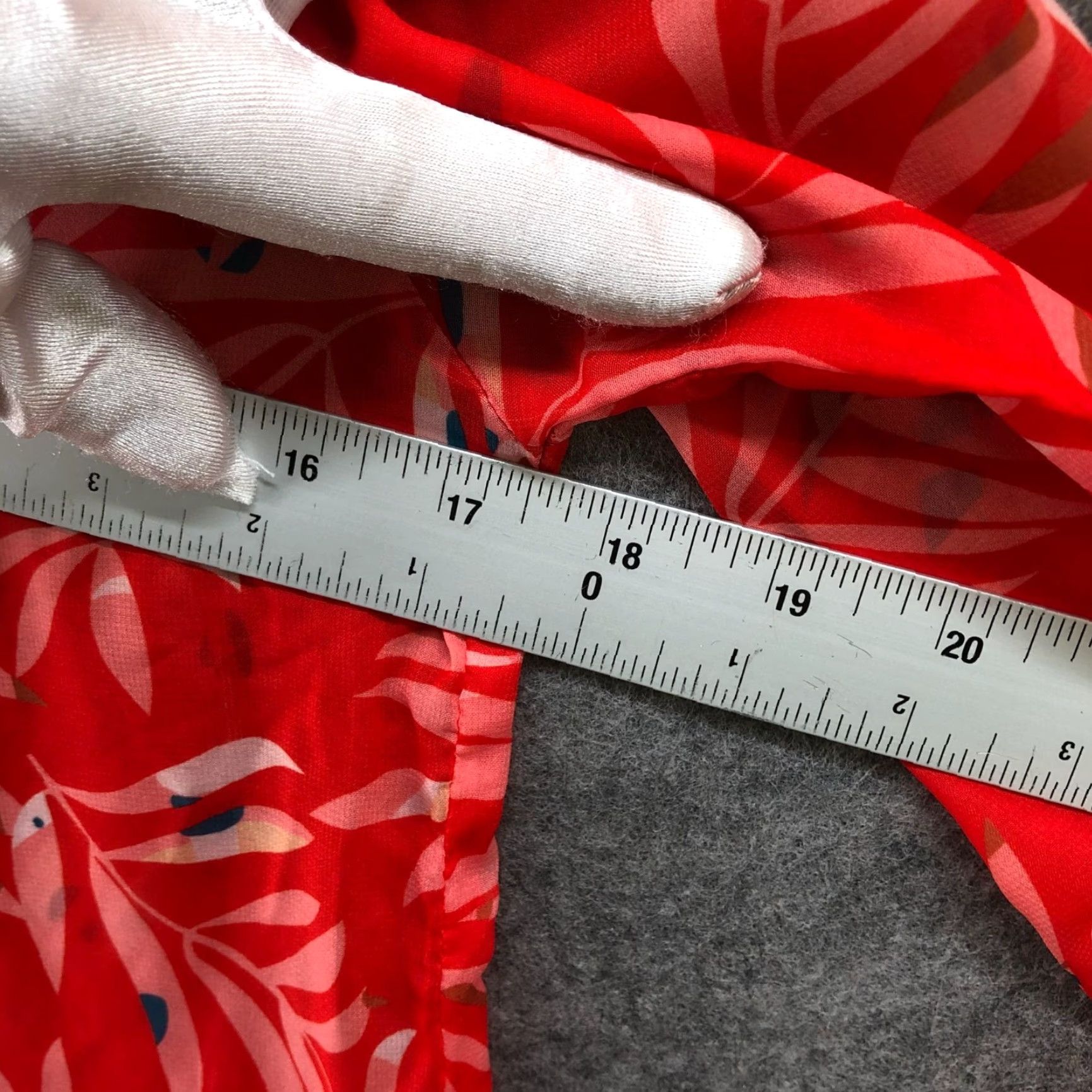 Vintage Womens Blouse Shirt Chiffon Long Sleeve Red Floral Sheer Button Down Size S Blouse Size S / US 4 / IT 40 - 6 Thumbnail