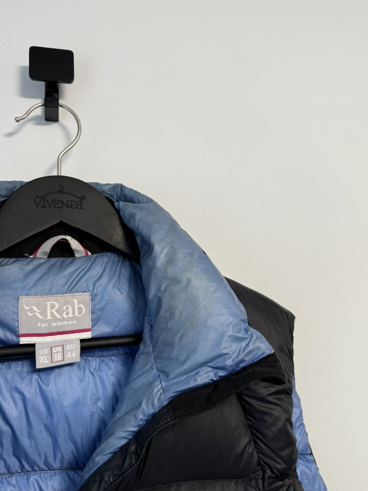 Rab Rab Neutrino Down Black Puffer Vest Gilet Pertex Insulated Size XL / US 12-14 / IT 48-50 - 13 Thumbnail
