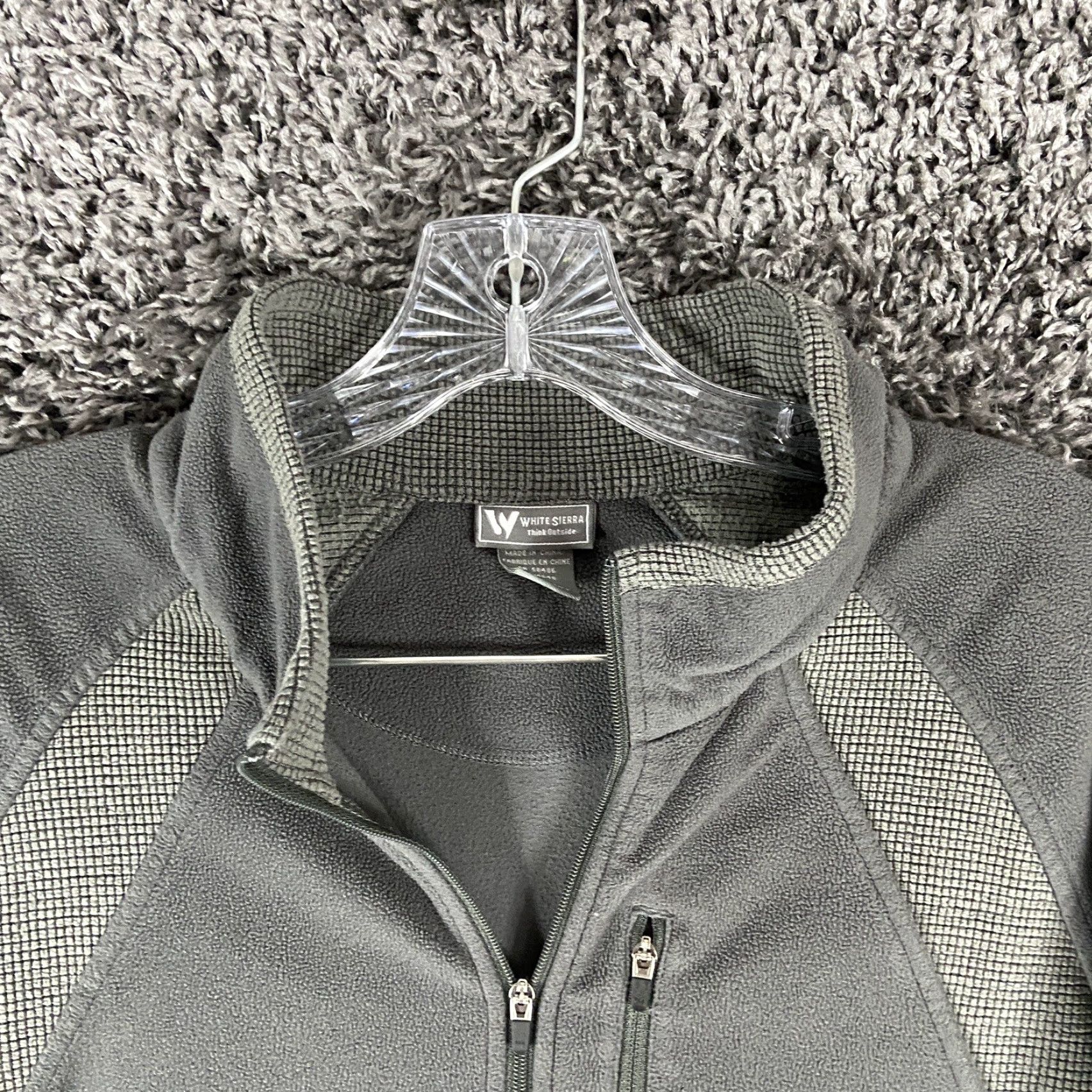 Vintage VINTAGE? (No) White Sierra Think Outside 1/2 Zip Long Sleeve Men L Gray Shirt Men L Gray Think Outside 1/2 Zip Long Sleeve Shirt Size US L / EU 52-54 / 3 - 5 Thumbnail