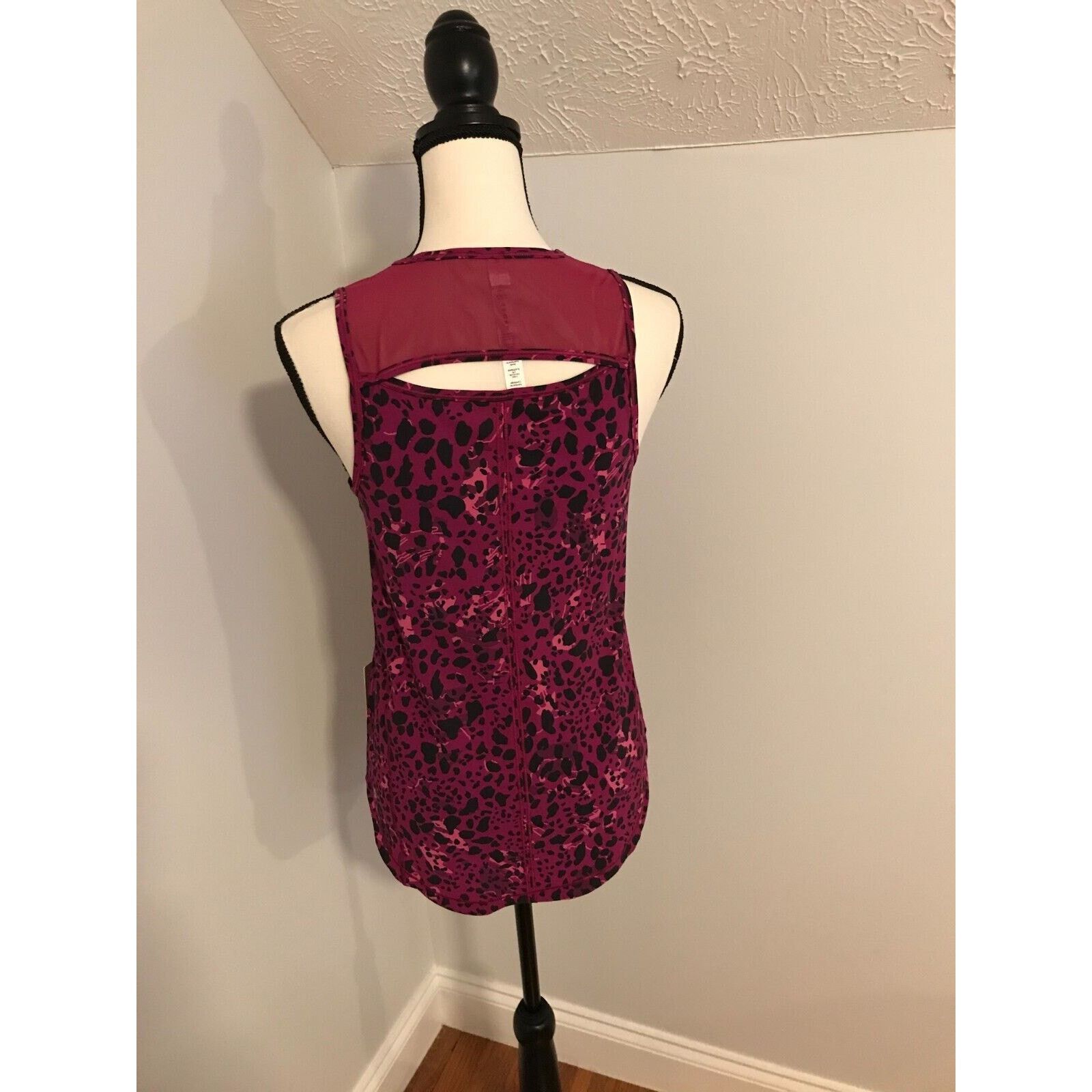 Lululemon Lululemon Women's Purple Animal Print Sculpt Tank Back Vent Size S / US 4 / IT 40 - 3 Thumbnail