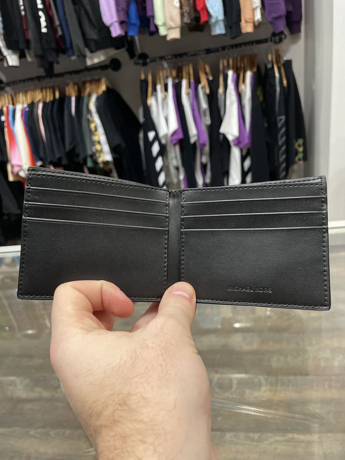 Michael Kors Michael Kors Black Leather Bi- Fold Size ONE SIZE - 2 Thumbnail