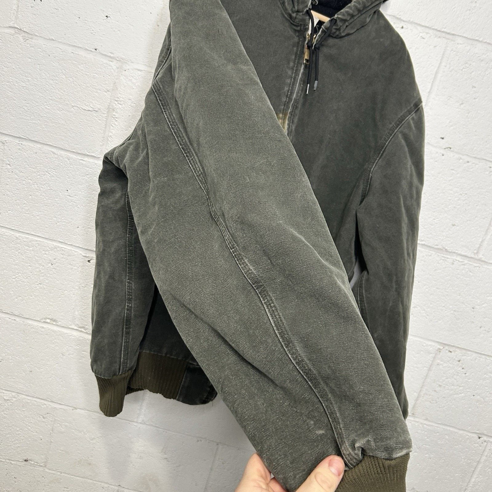 Carhartt Vintage Carhartt Quilted Hooded Active Jacket “Moss” J130 Size US XL / EU 56 / 4 - 10 Thumbnail